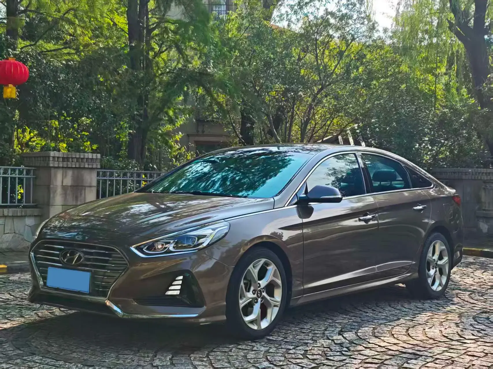 2019 HYUNDAI SONATA view 1