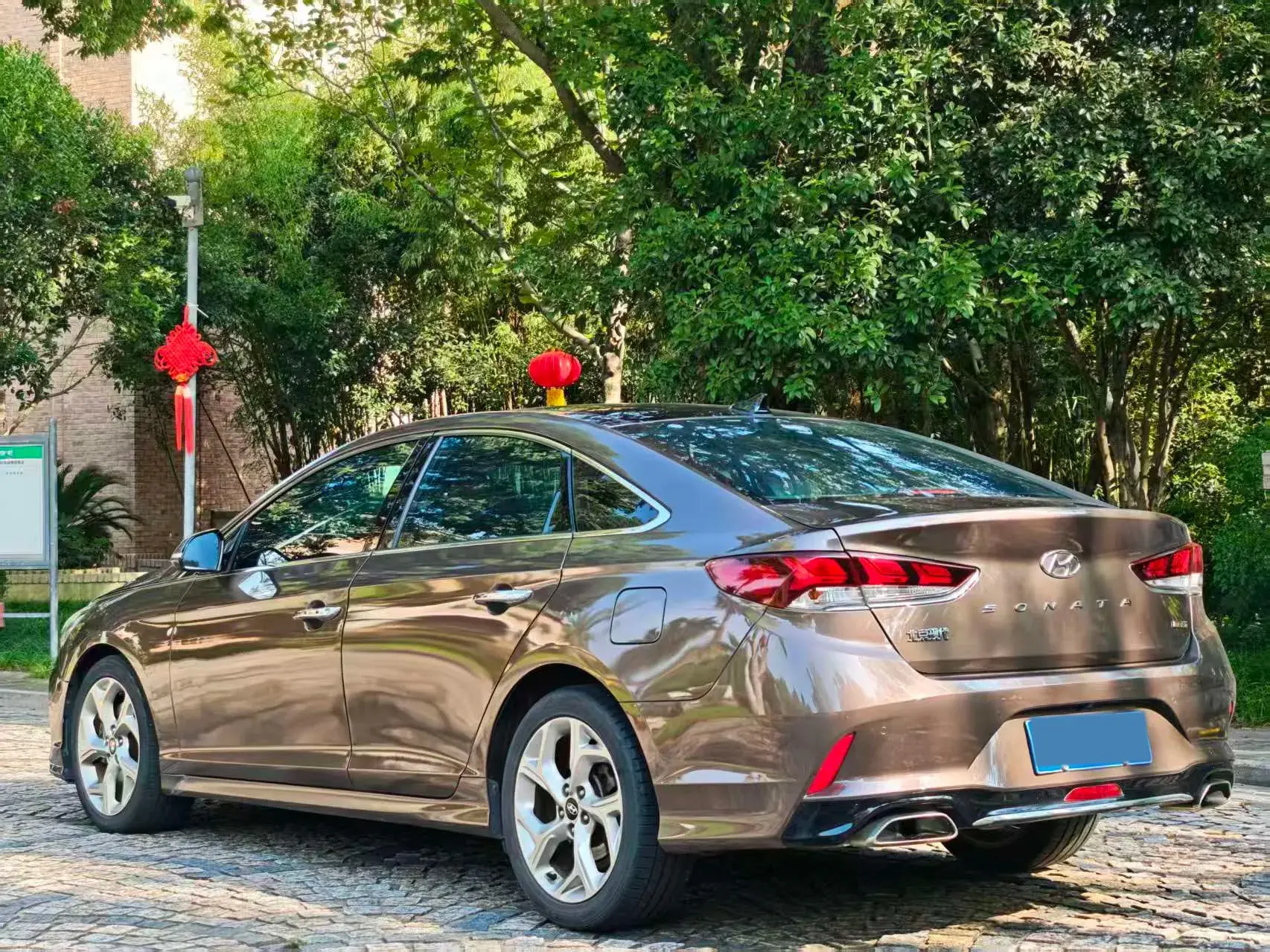 2019 HYUNDAI SONATA thumbnail 2