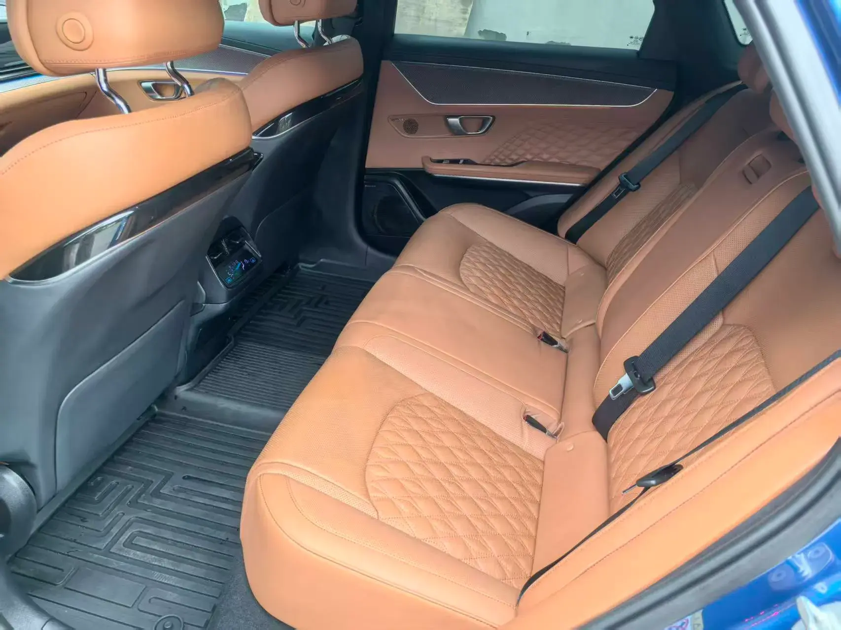 2020 BYD HAN thumbnail 4