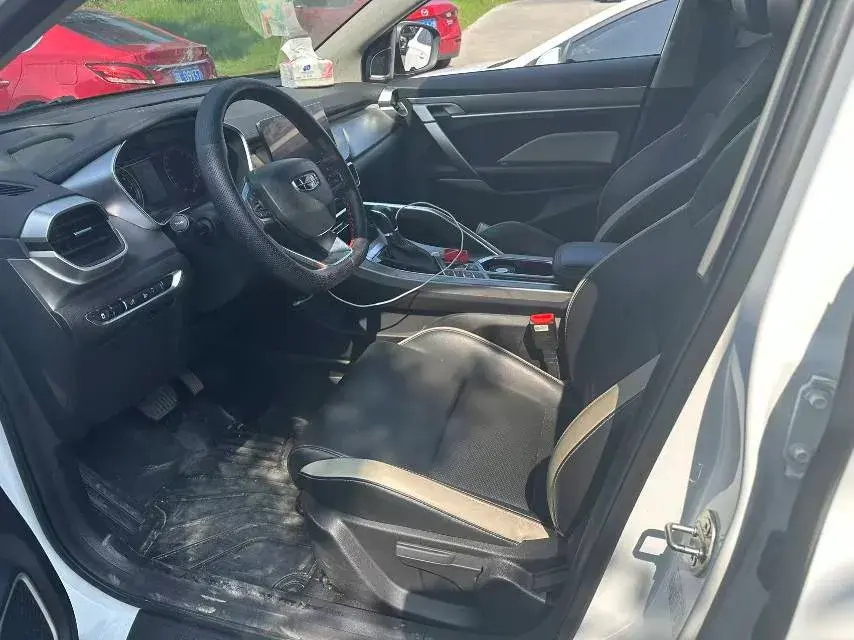 2020 GEELY COOLRAY thumbnail 2