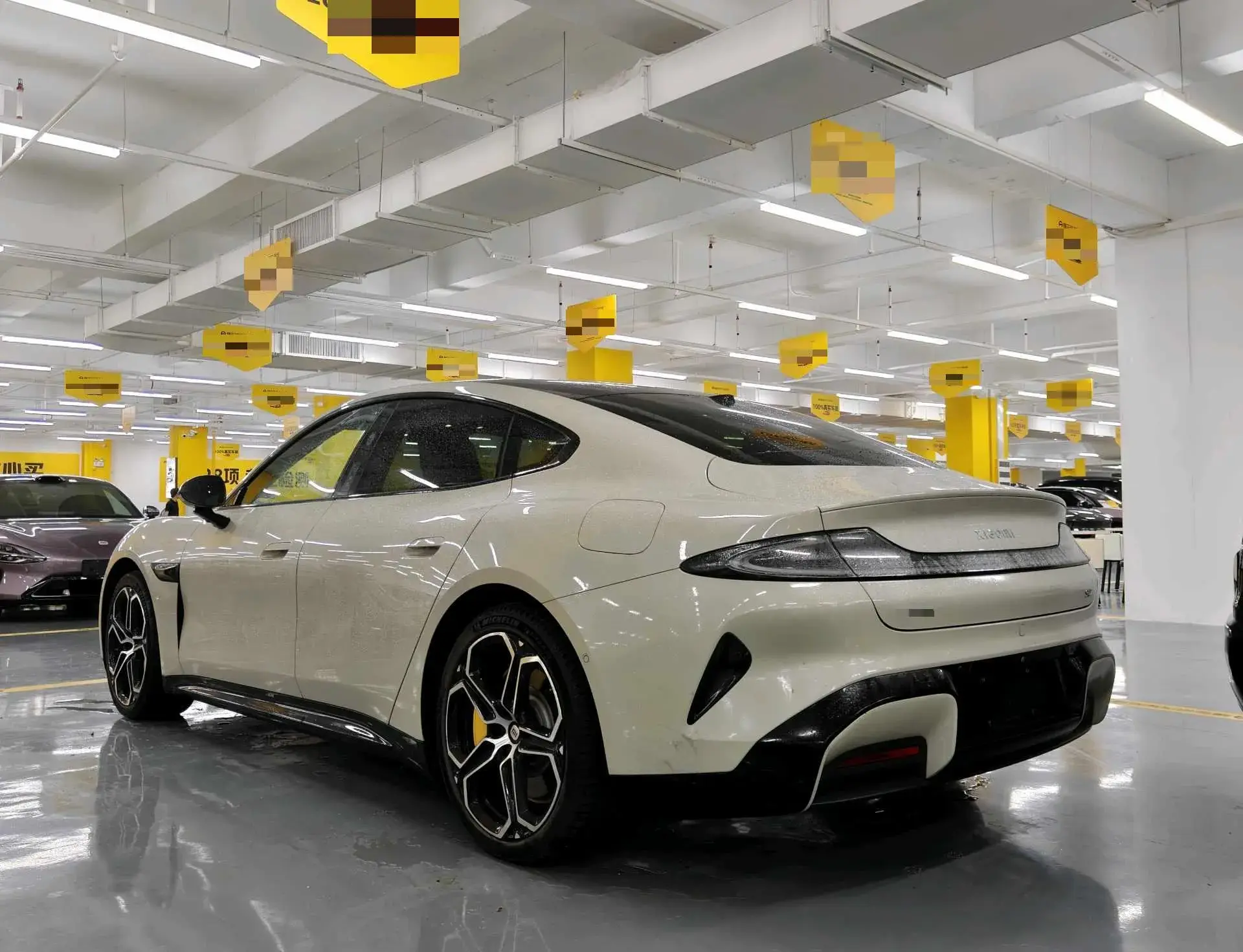 2024 MI SU7 thumbnail 2