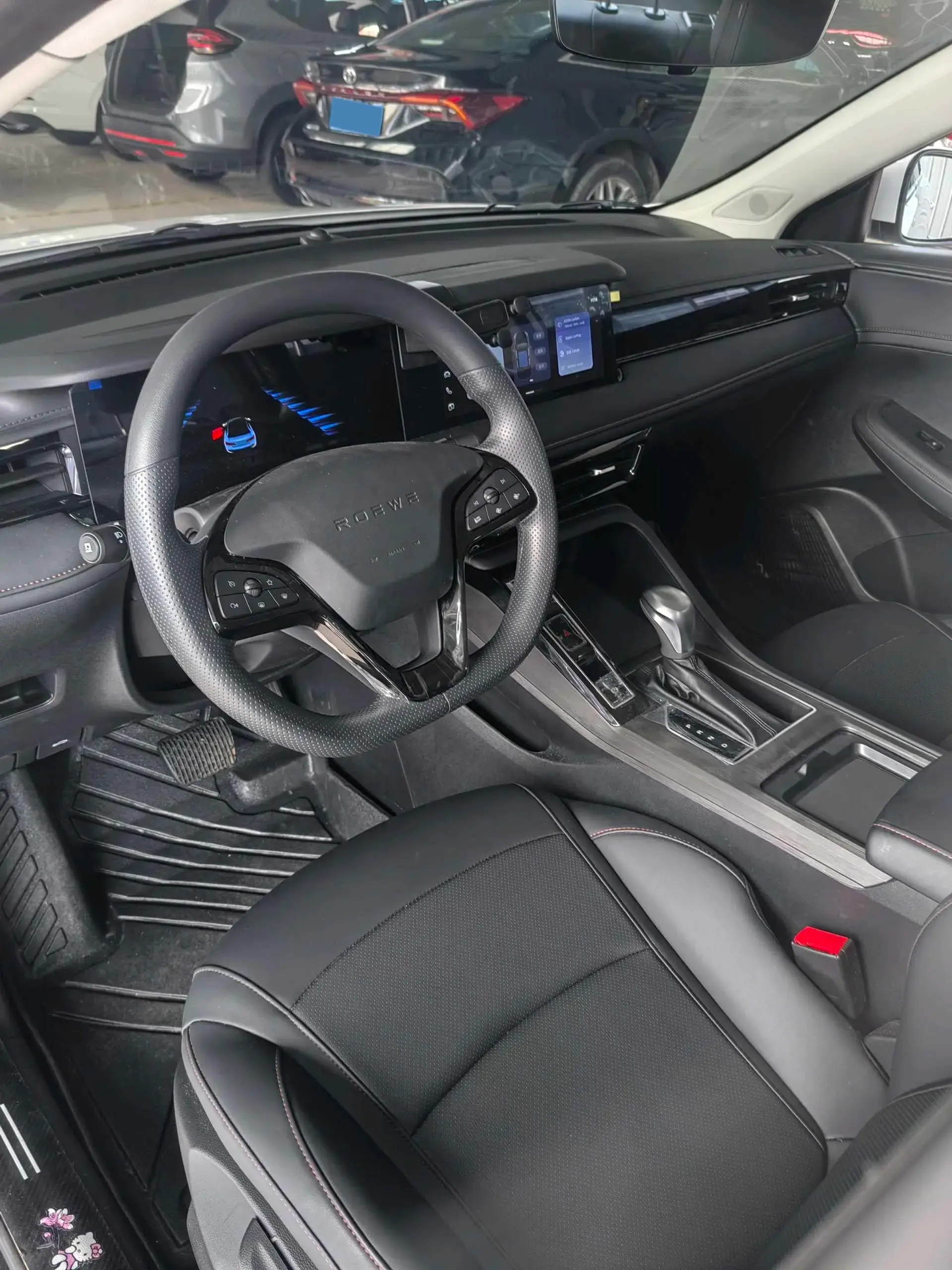 2023 ROEWE I5 thumbnail 3