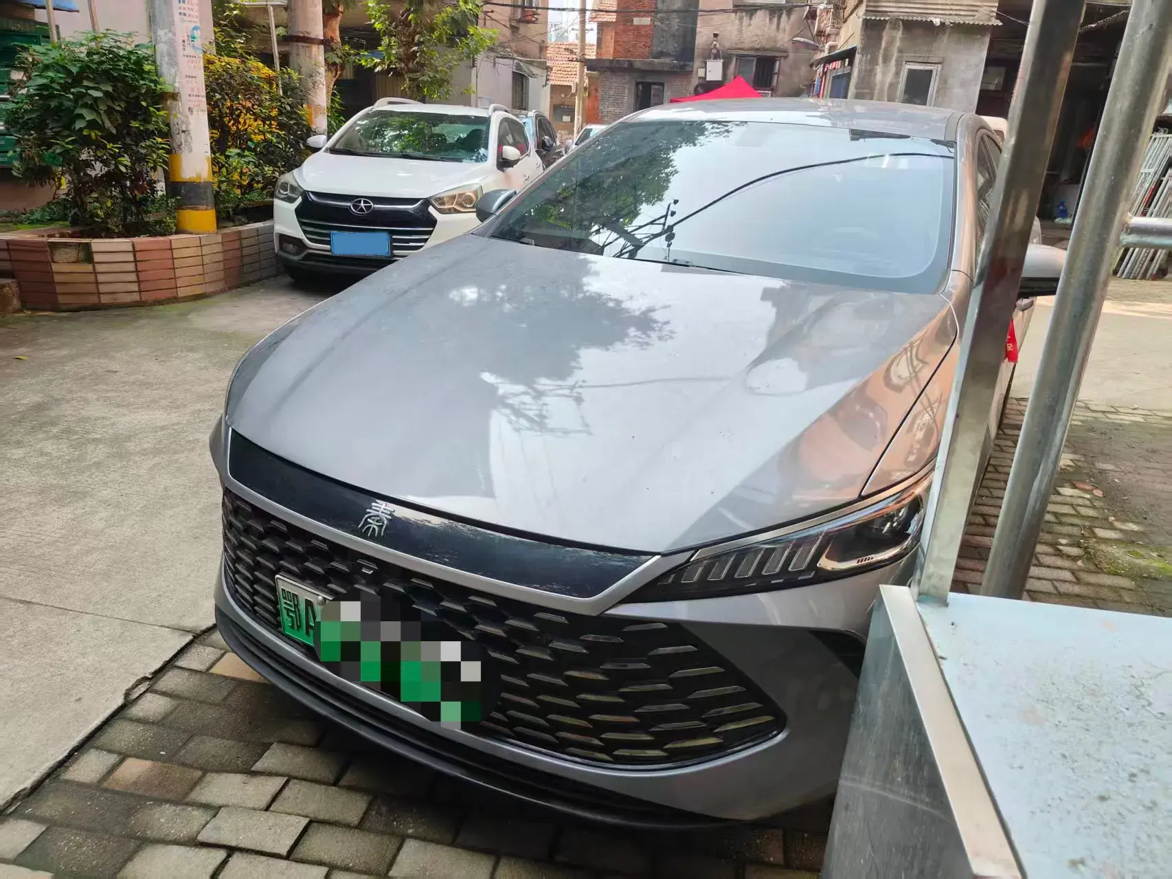 2025 BYD QIN thumbnail 2