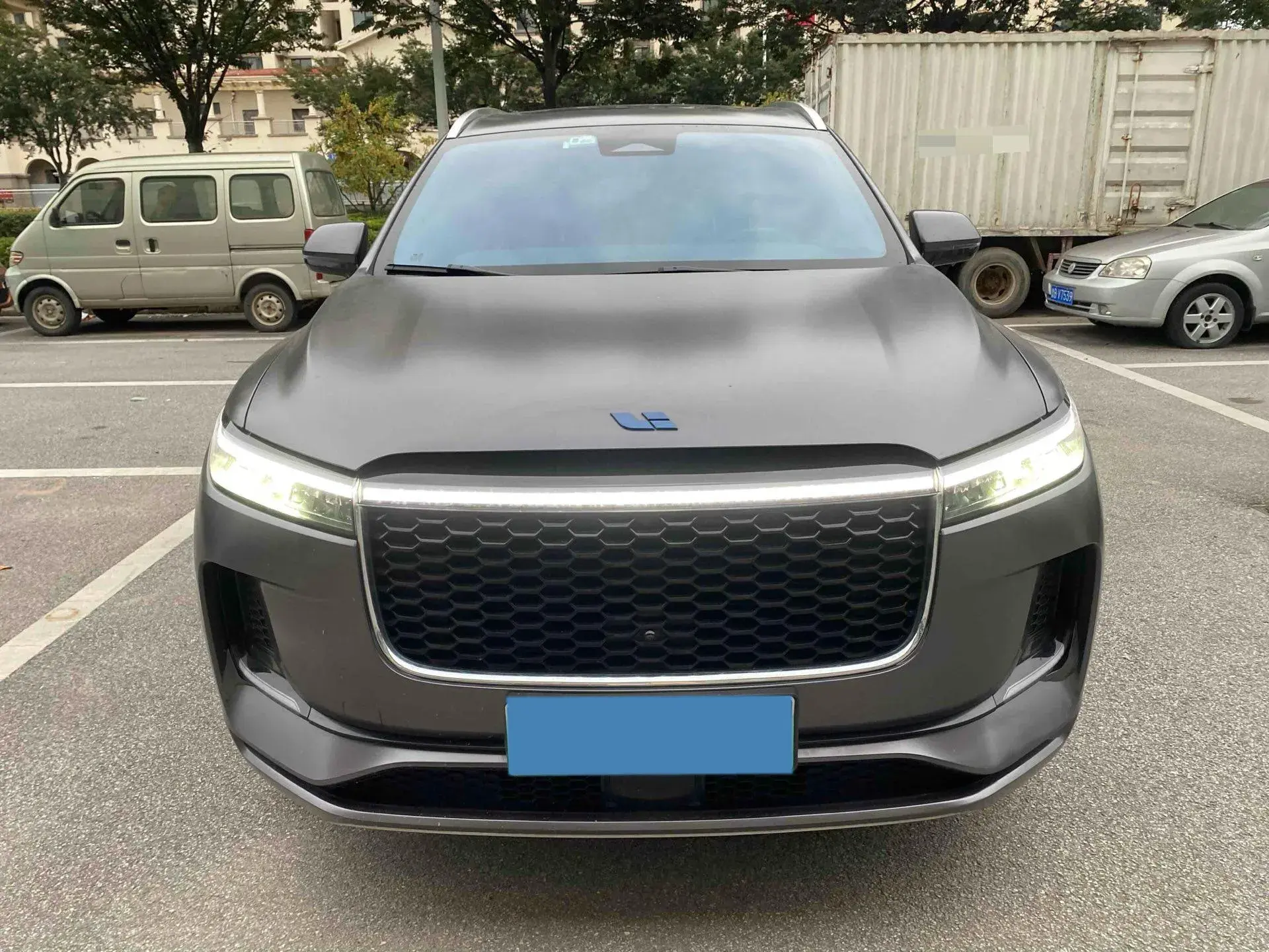 2021 LI ONE thumbnail 2