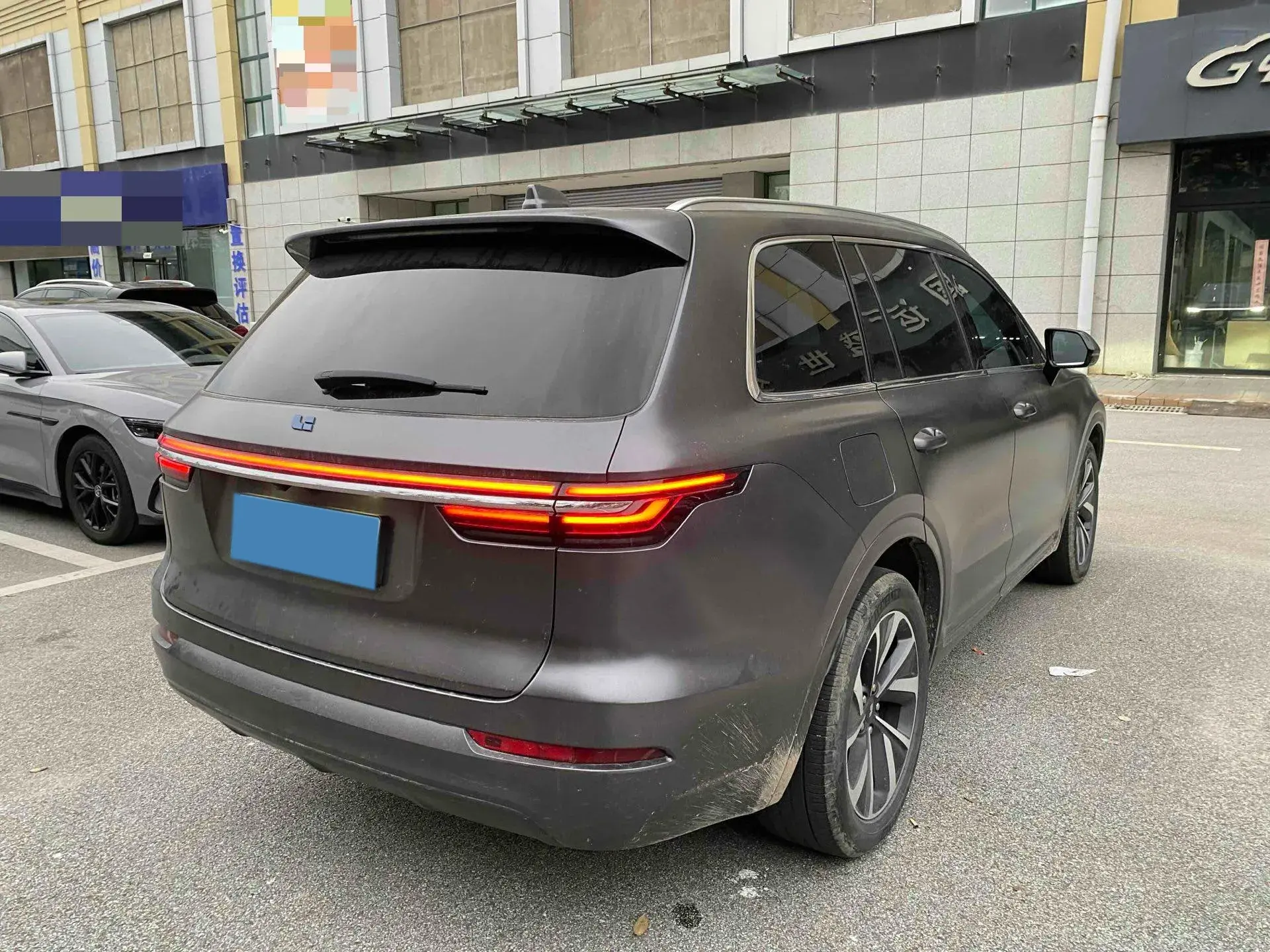 2021 LI ONE thumbnail 4