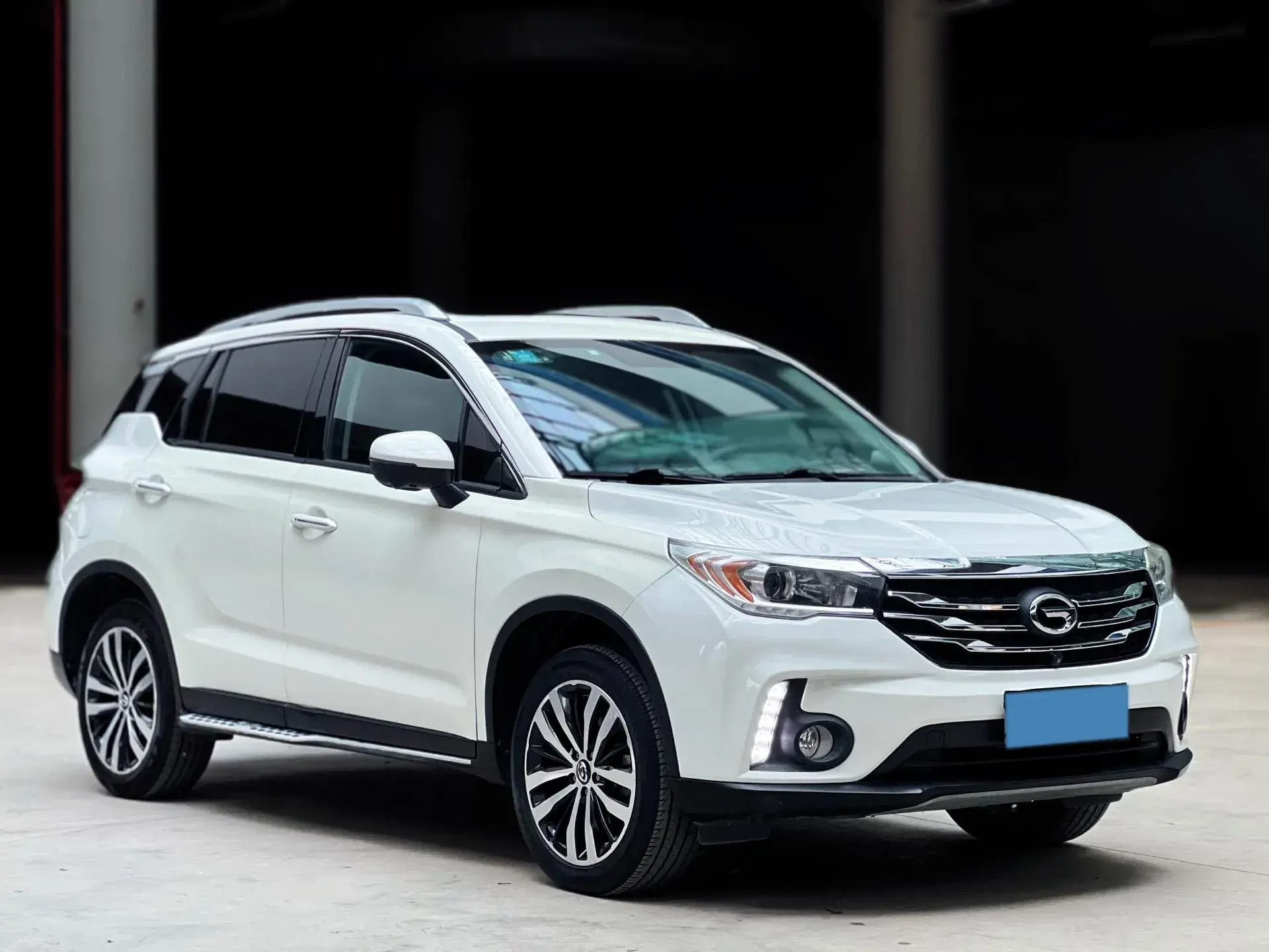 2017 GAC TRUMPCHI thumbnail 2