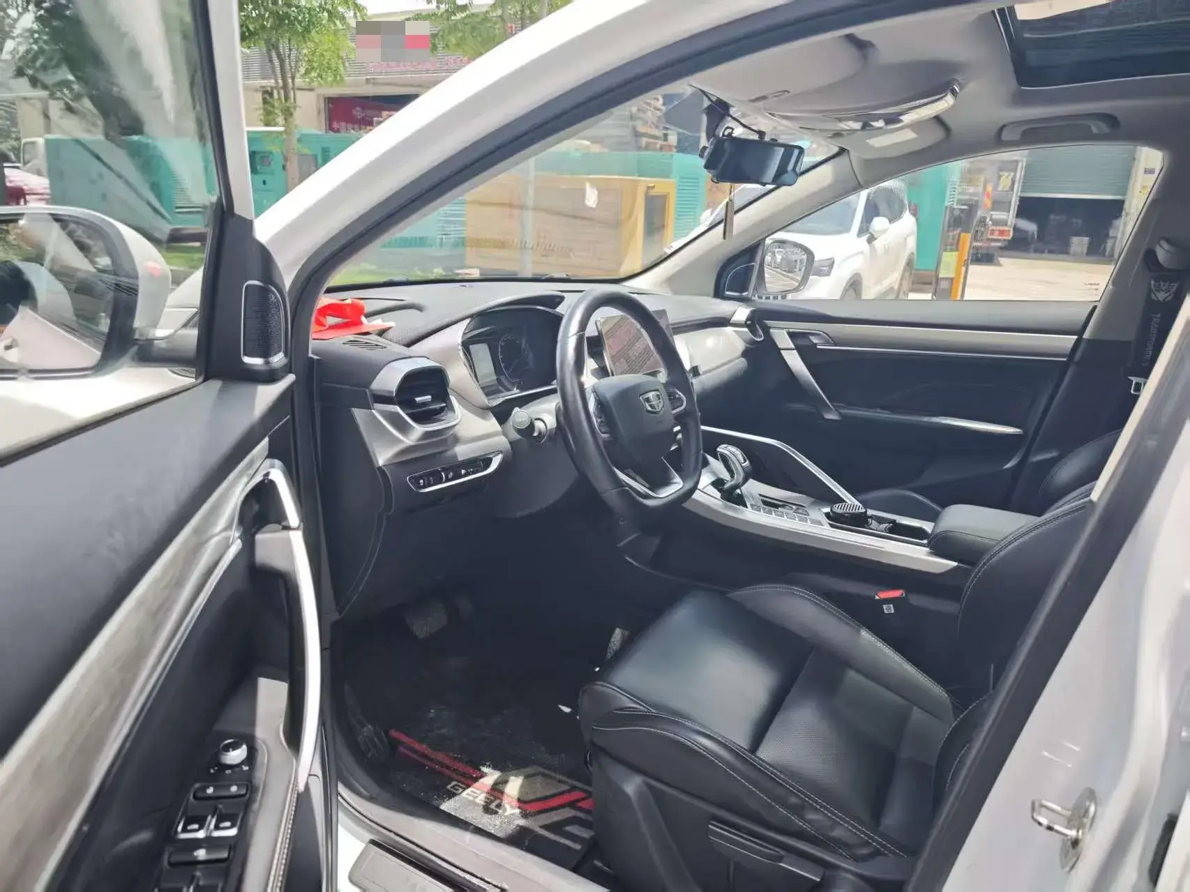 2019 GEELY COOLRAY thumbnail 2