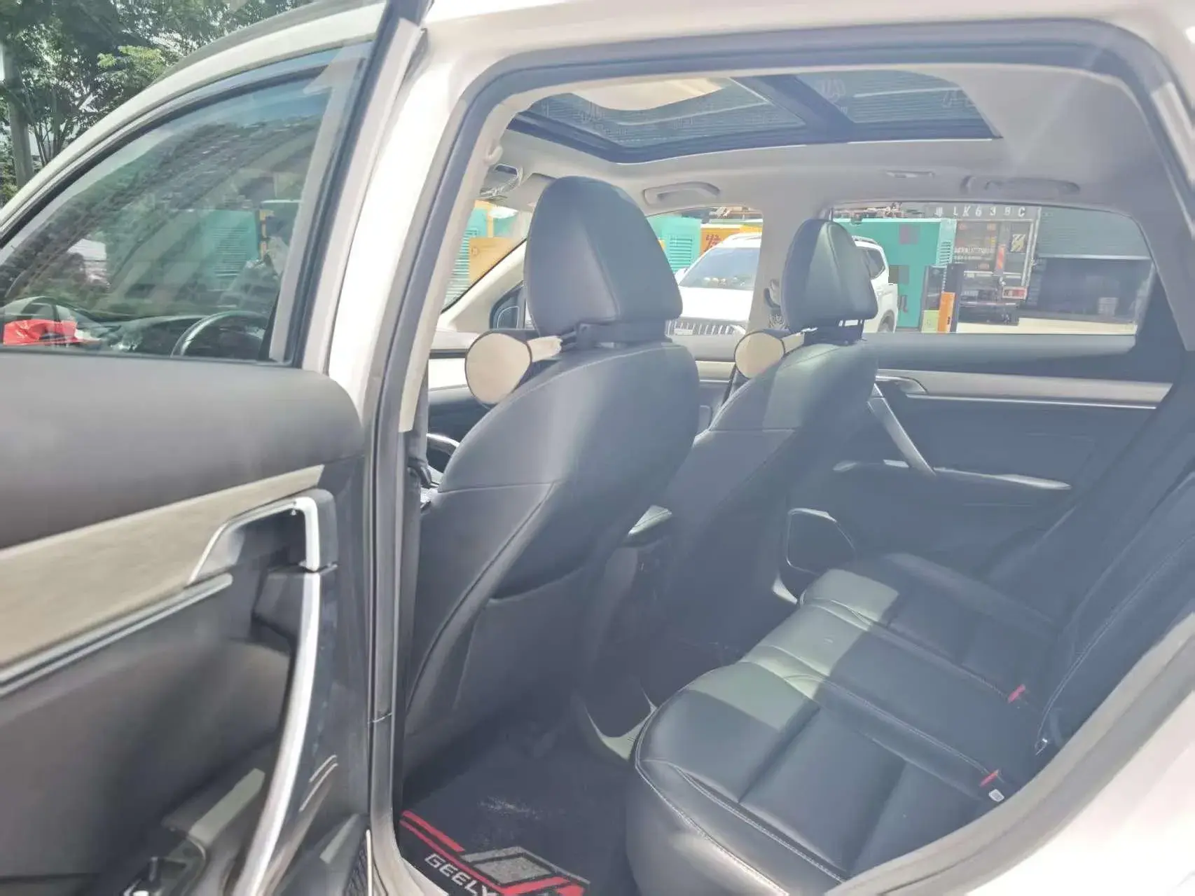 2019 GEELY COOLRAY thumbnail 3