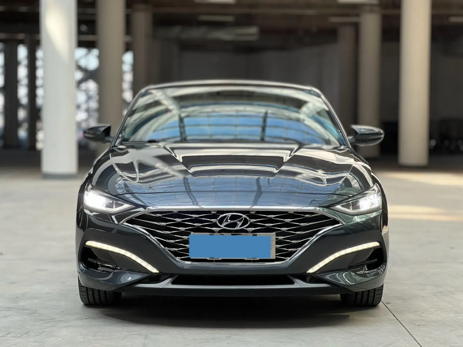 2019 HYUNDAI LA thumbnail 4