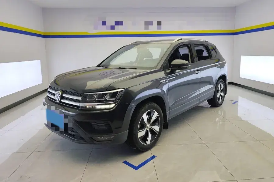 2020 VOLKSWAGEN THARU view 1