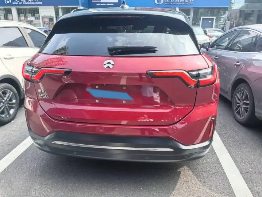 2019 NIO ES6 thumbnail 2