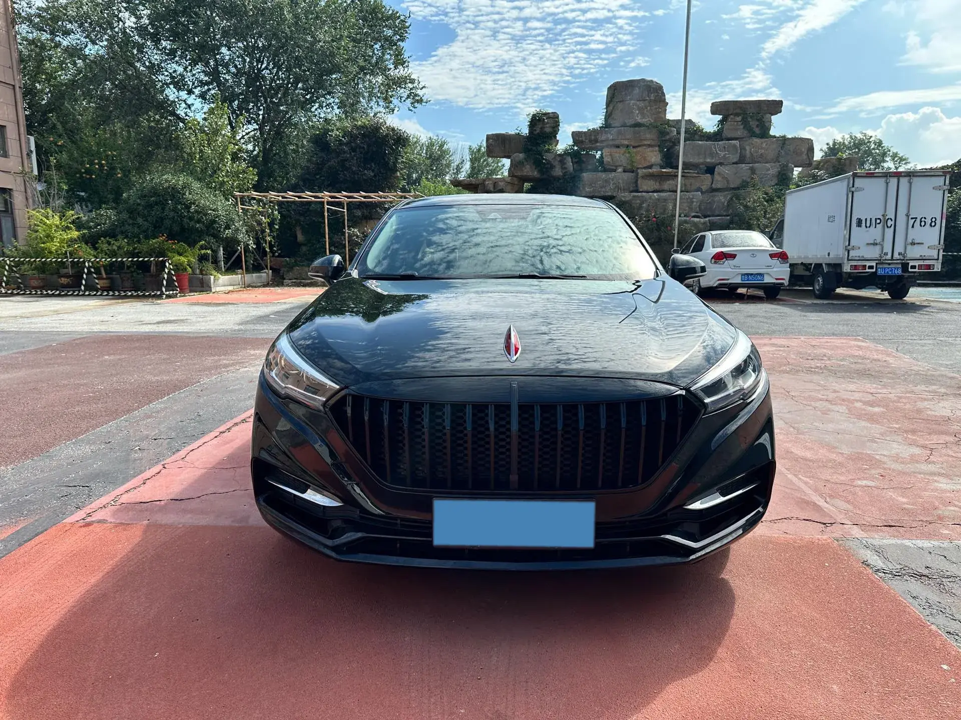 2019 HONGQI H5 thumbnail 3