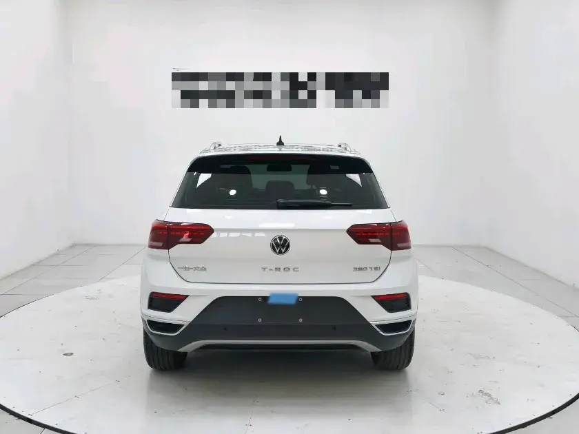 2022 VOLKSWAGEN T-ROC thumbnail 3