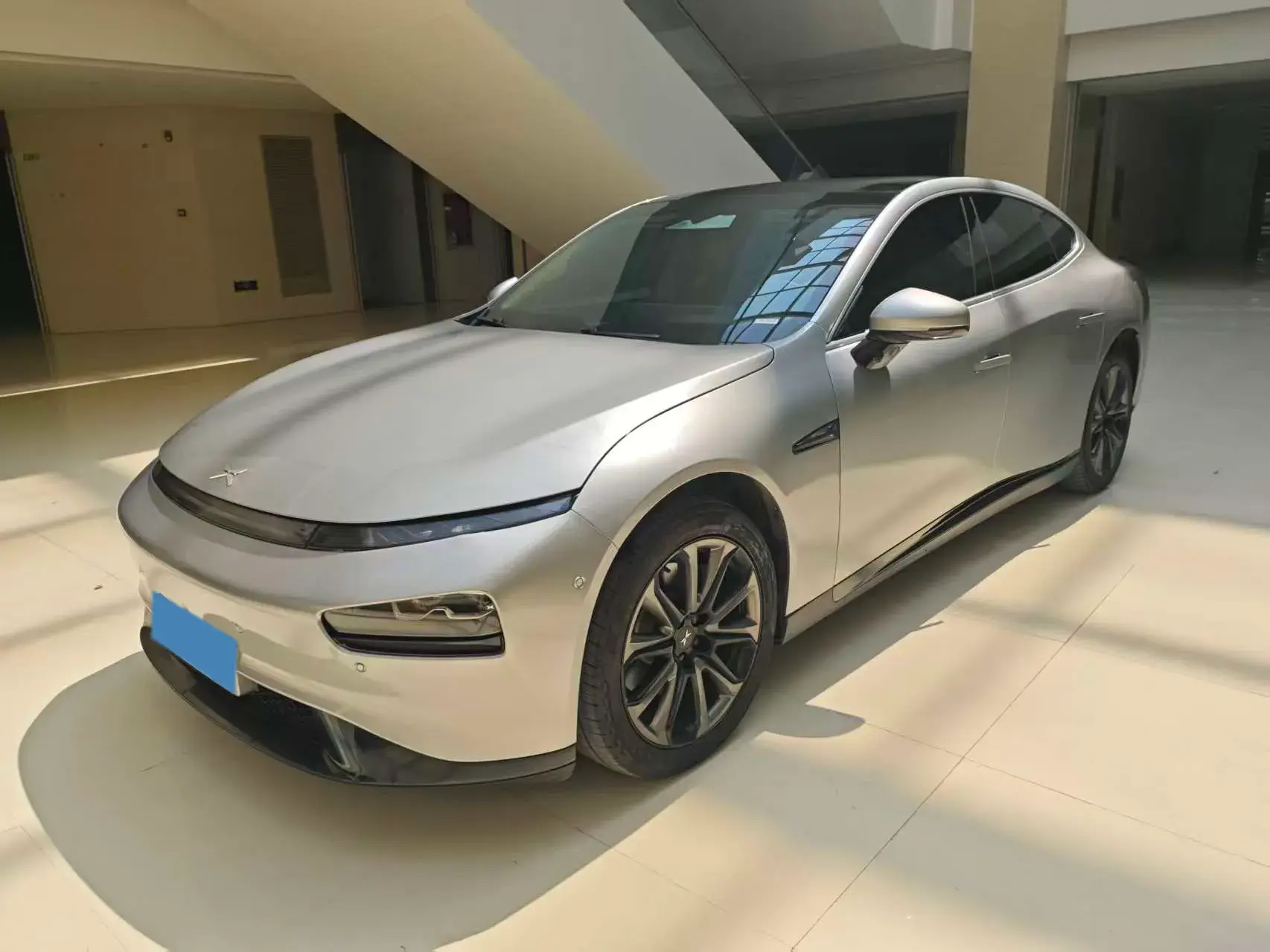 2020 XPENG P7 view 1