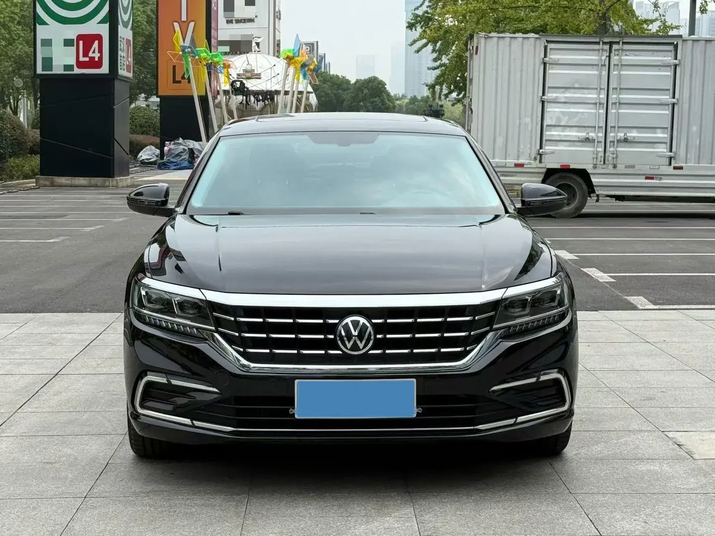 2021 VOLKSWAGEN PASSAT thumbnail 2