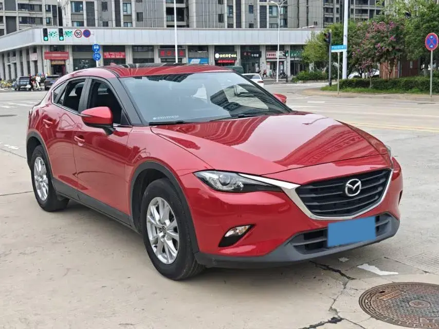 2018 MAZDA CX-4 thumbnail 3