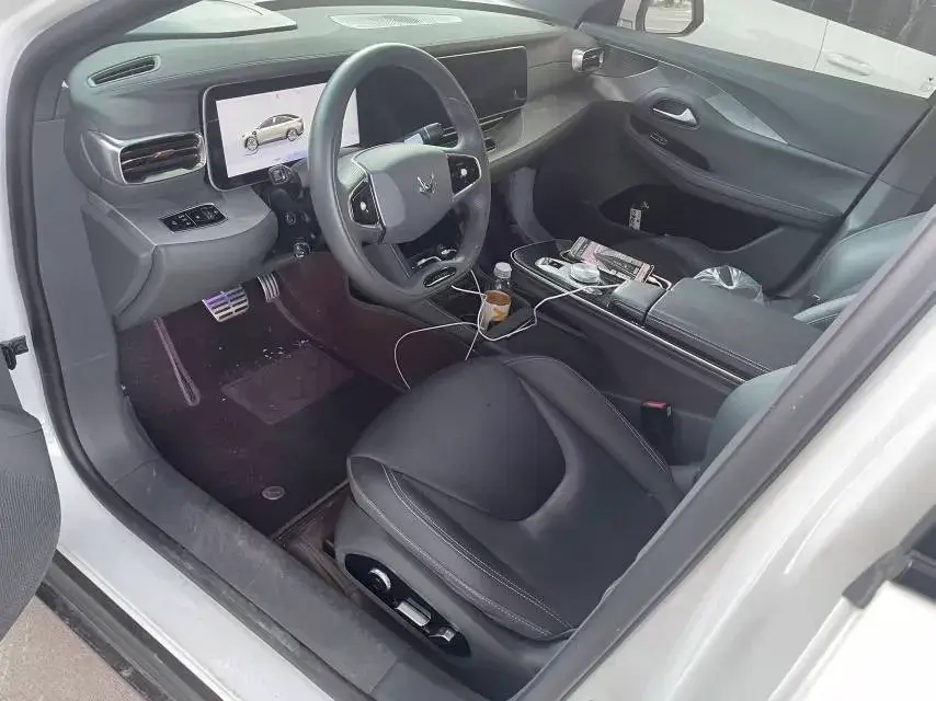 2022 ARCFOX ΑS thumbnail 3