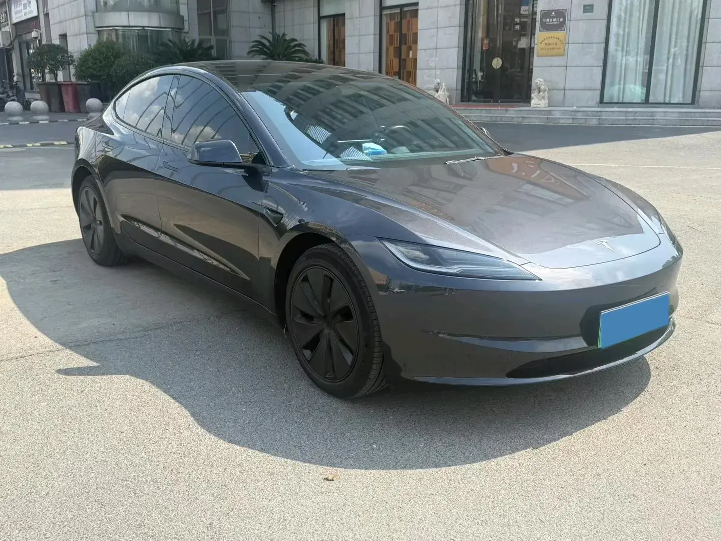 2023 TESLA MODEL thumbnail 2