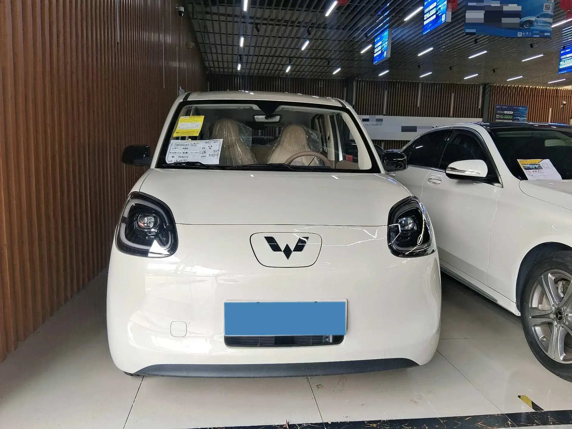 2025 WULING HONGGUANG thumbnail 2