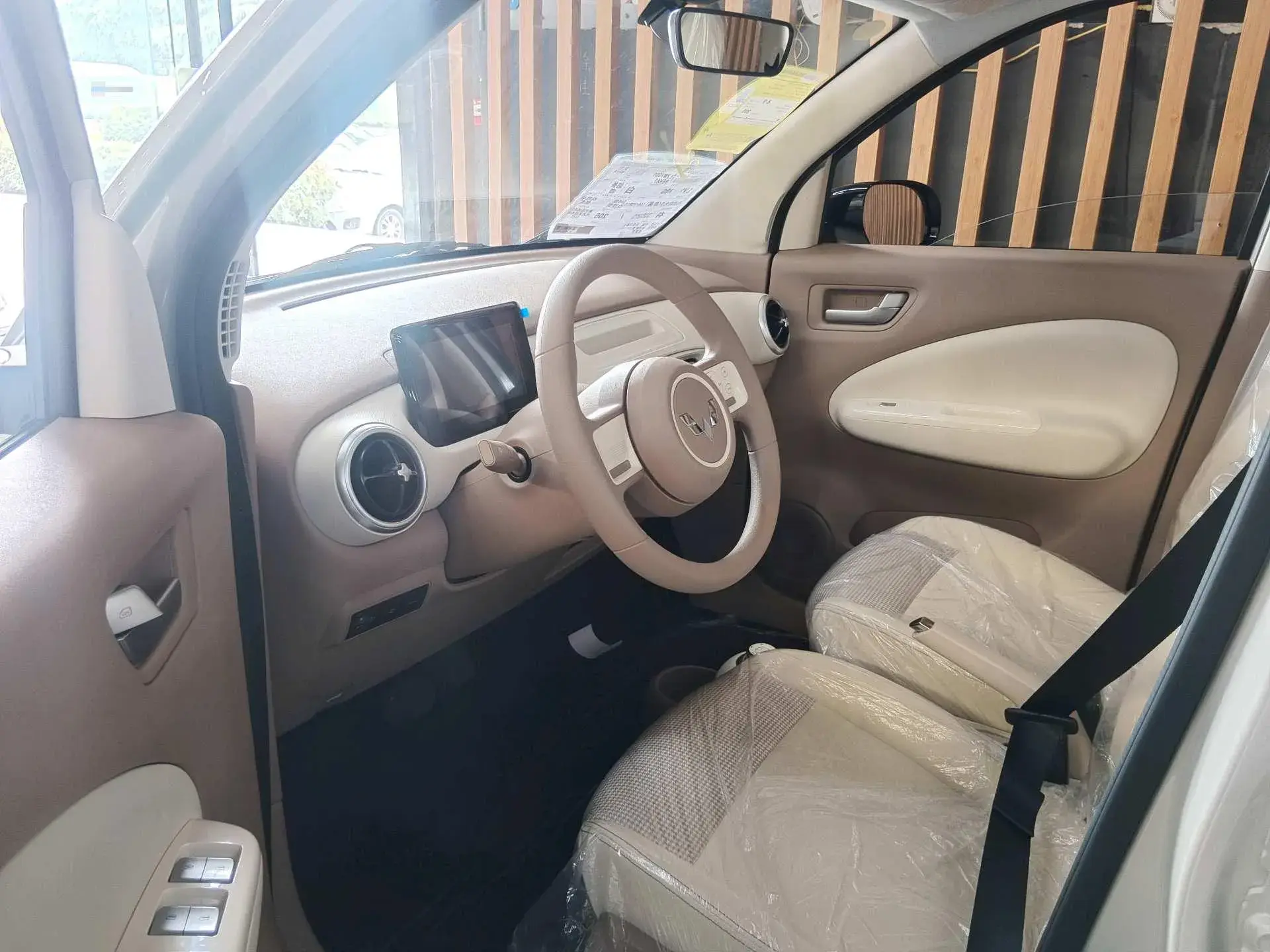 2025 WULING HONGGUANG thumbnail 3