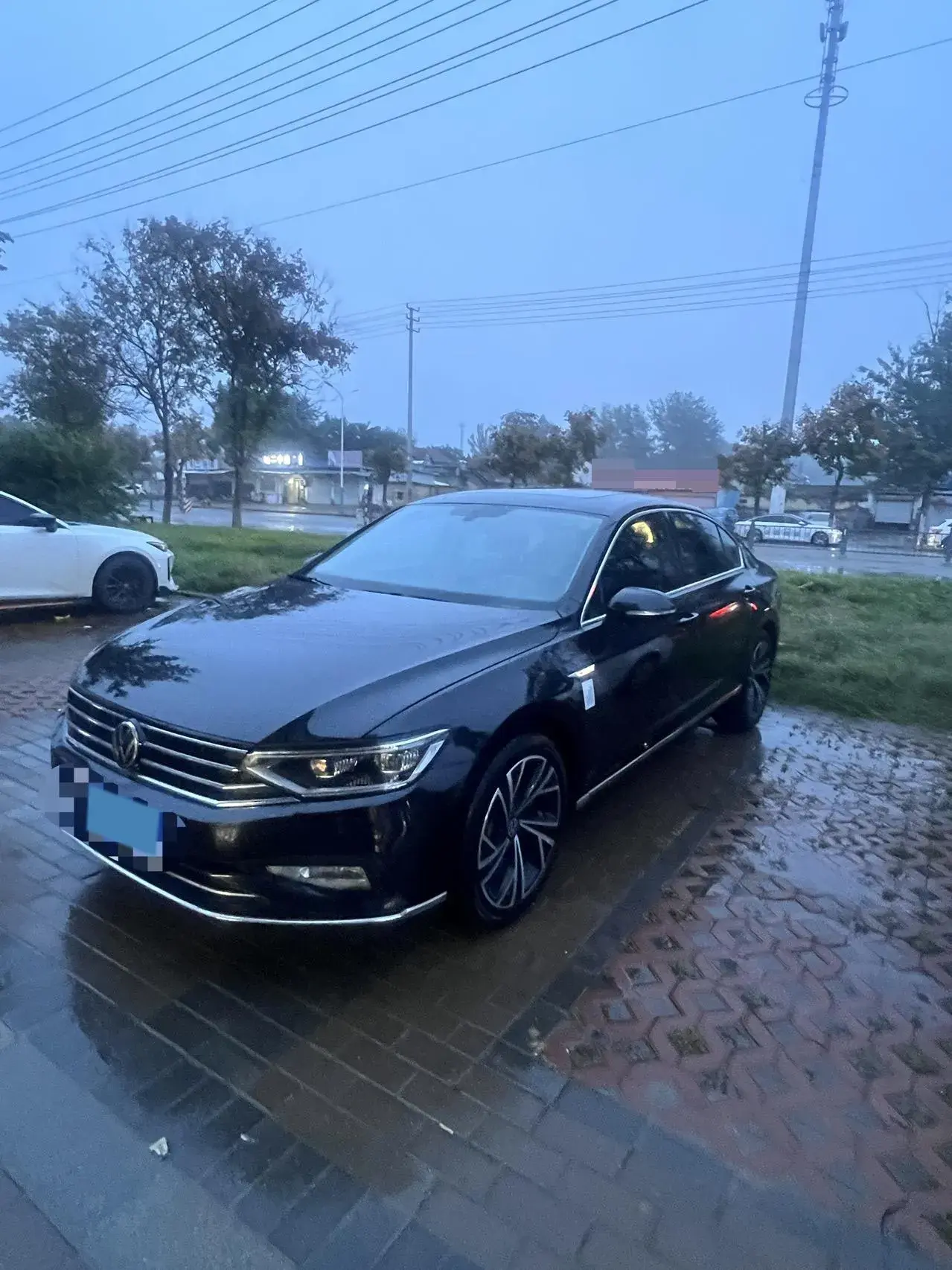 2021 VOLKSWAGEN MAGOTAN view 1