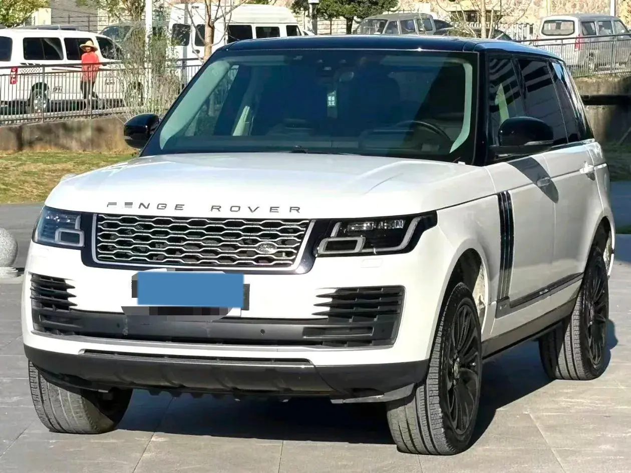 2018 LAND ROVER view 1