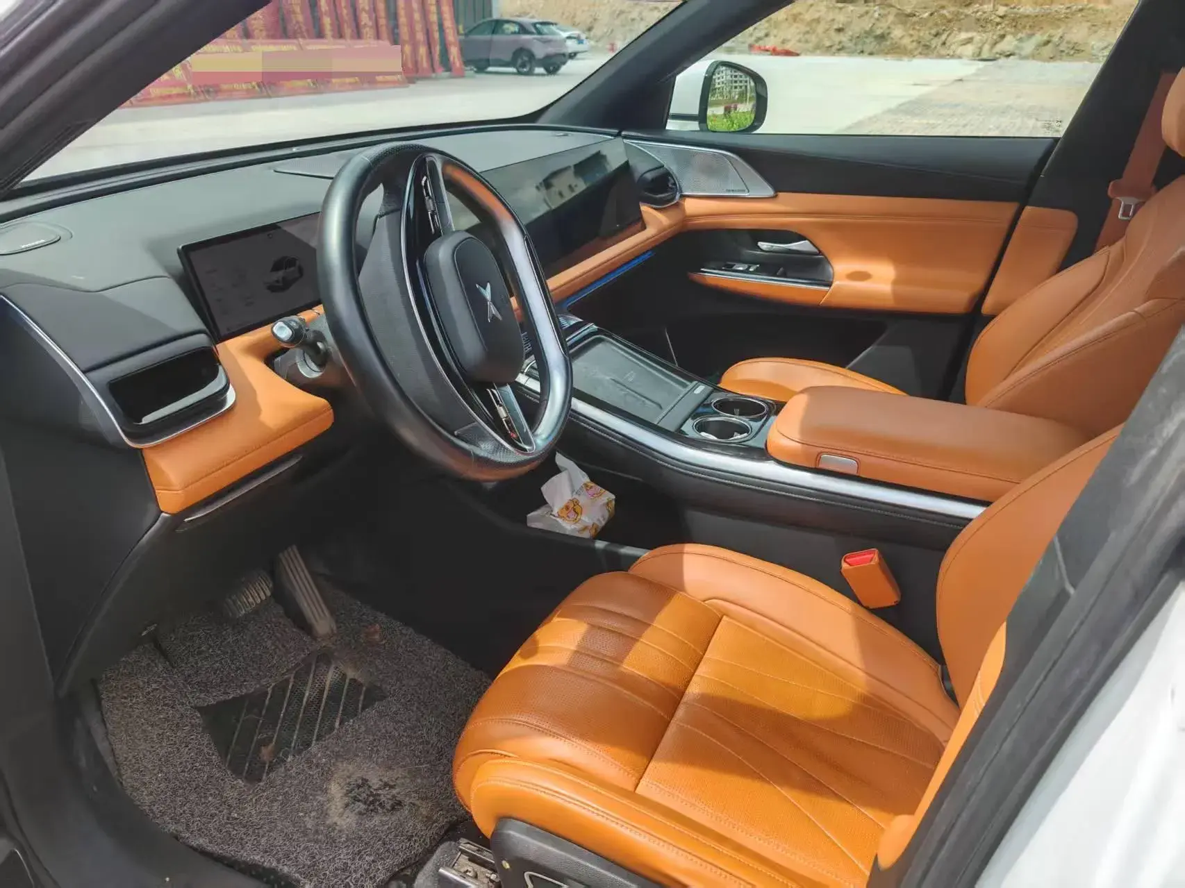 2022 XPENG G9 thumbnail 3