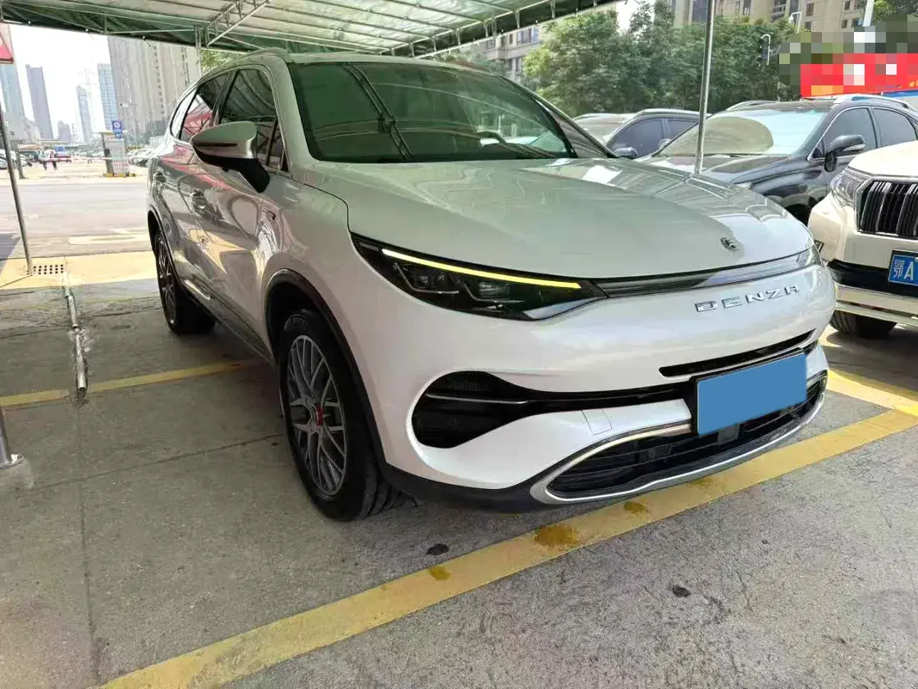 2020 DENZA X thumbnail 3