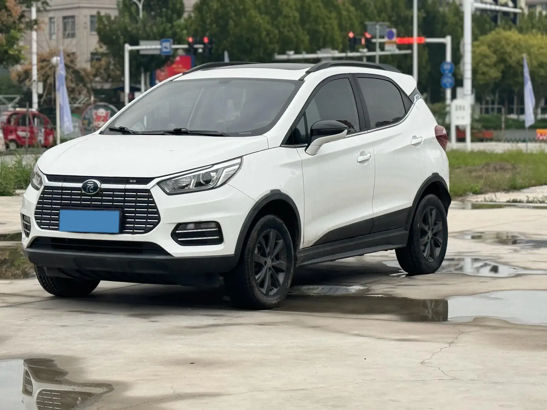 2019 BYD YUAN view 1
