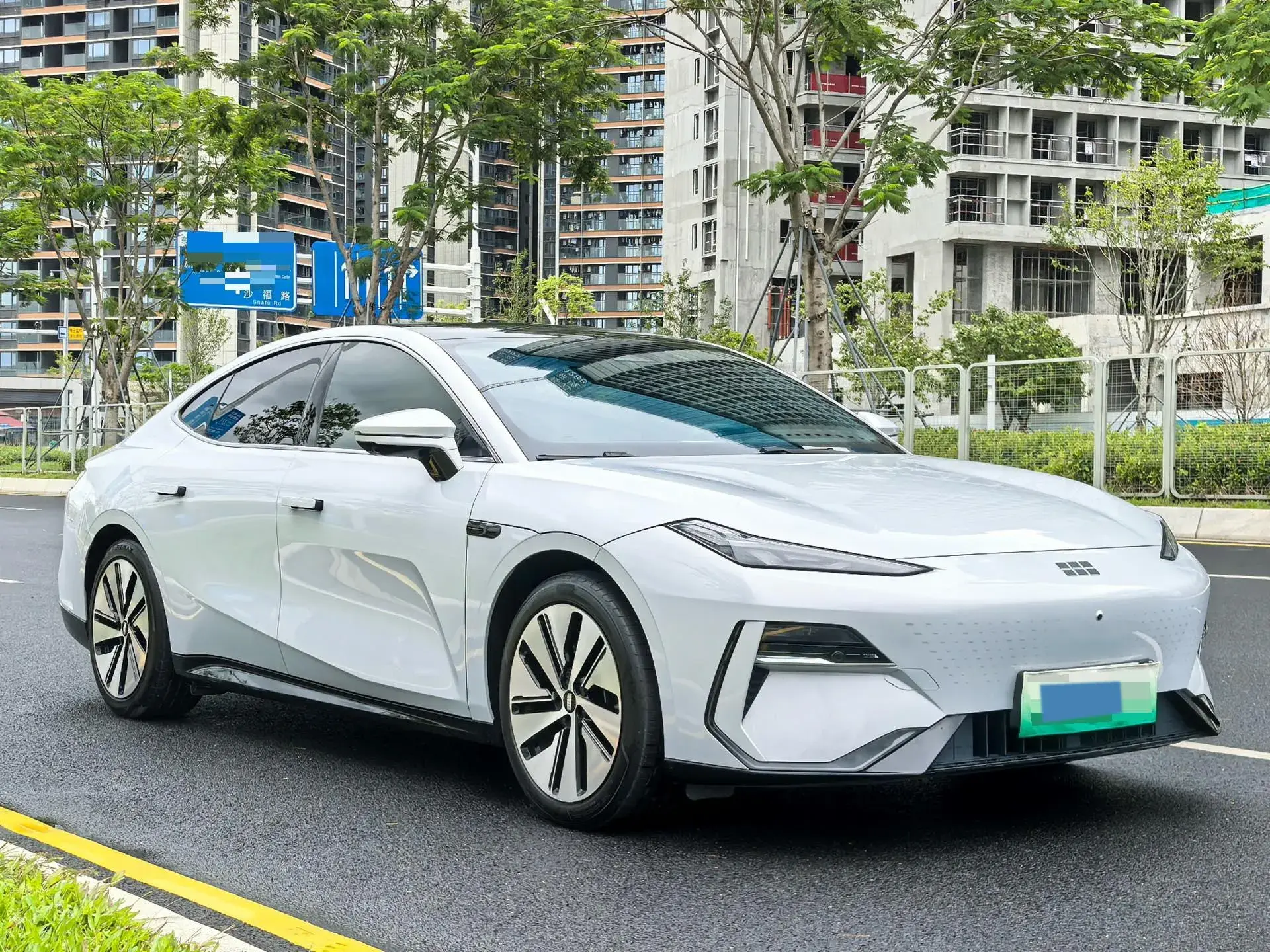 2024 GEELY GALAXY thumbnail 3