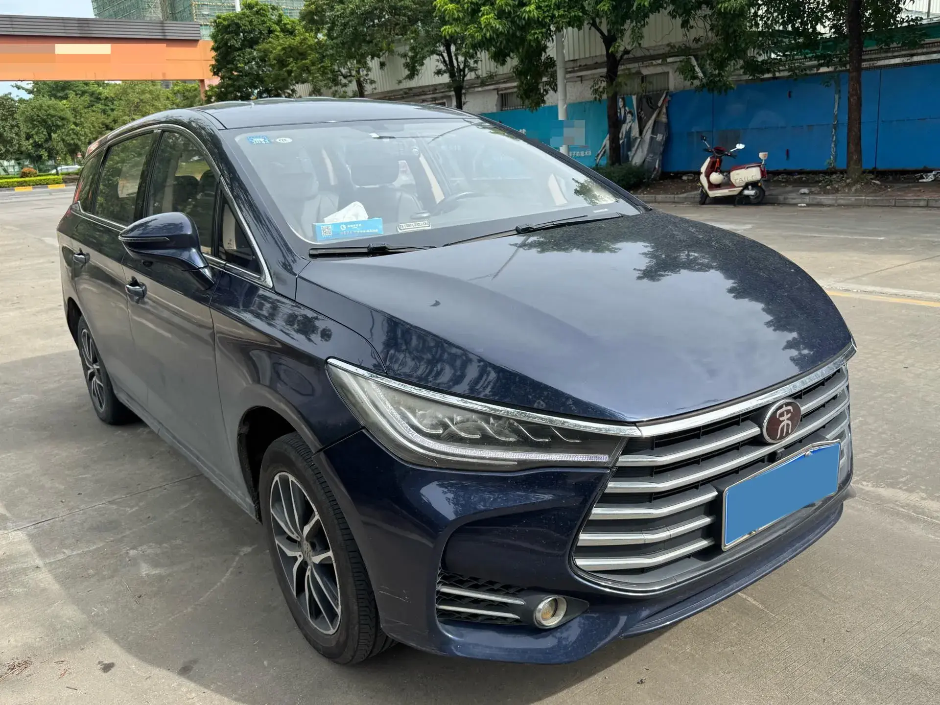 2018 BYD SONG thumbnail 3