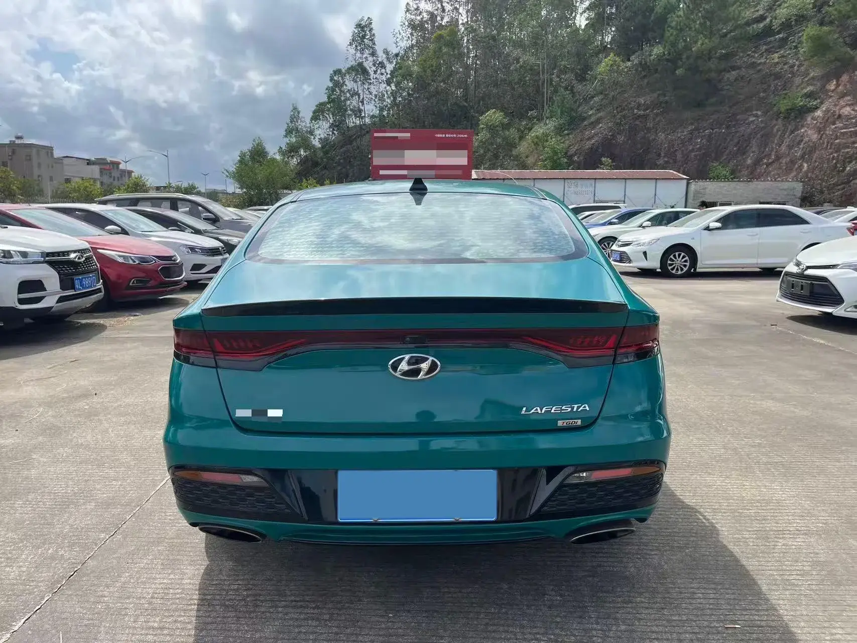 2019 HYUNDAI LA thumbnail 4