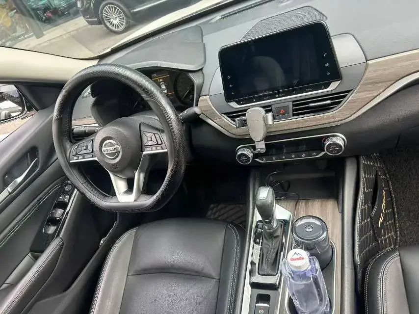 2021 NISSAN TEANA thumbnail 3