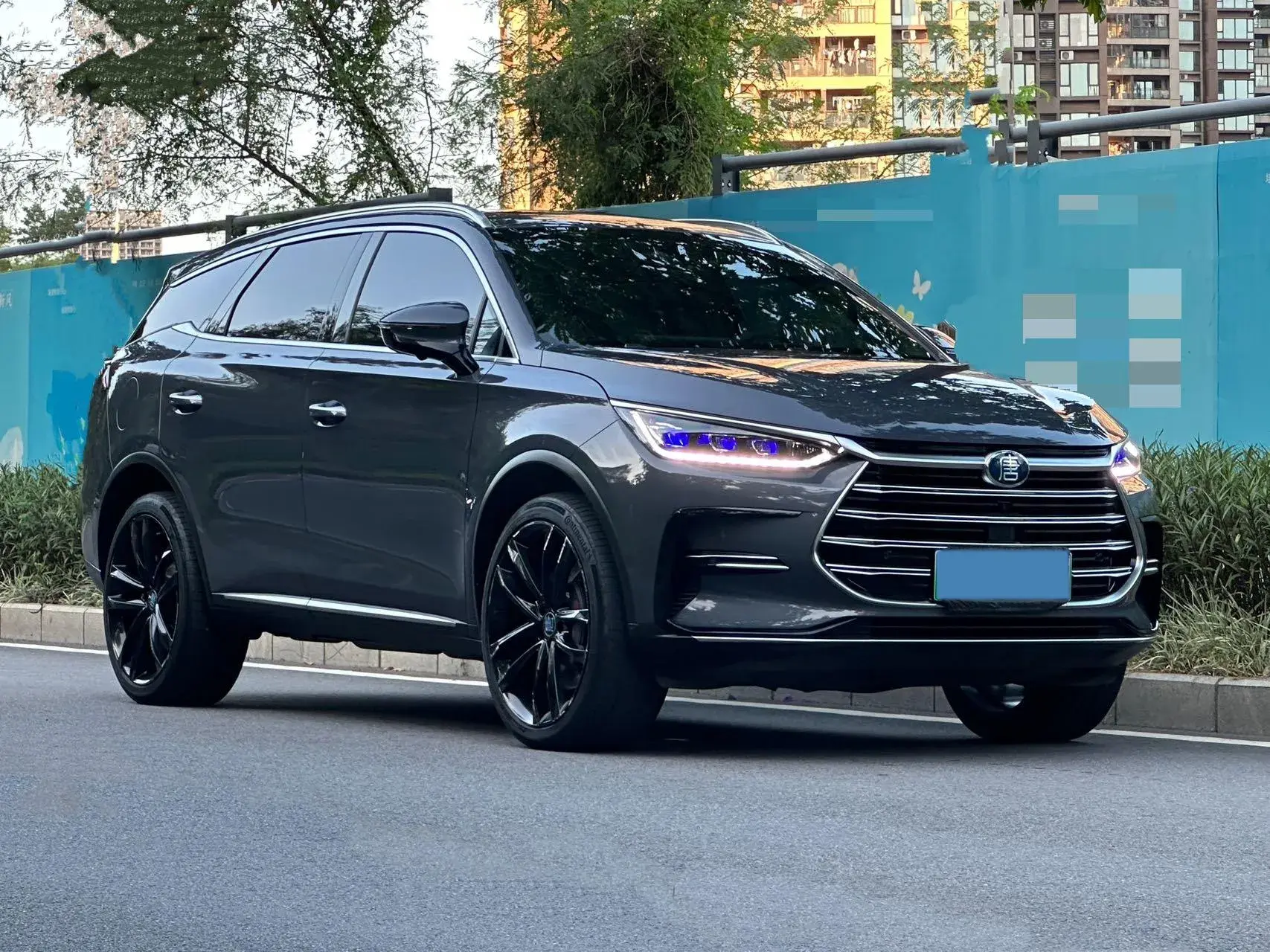 2021 BYD TANG thumbnail 3