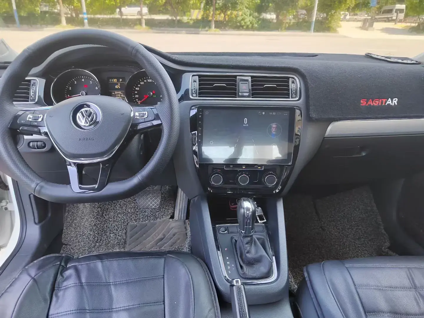 2018 VOLKSWAGEN SAGITAR thumbnail 4