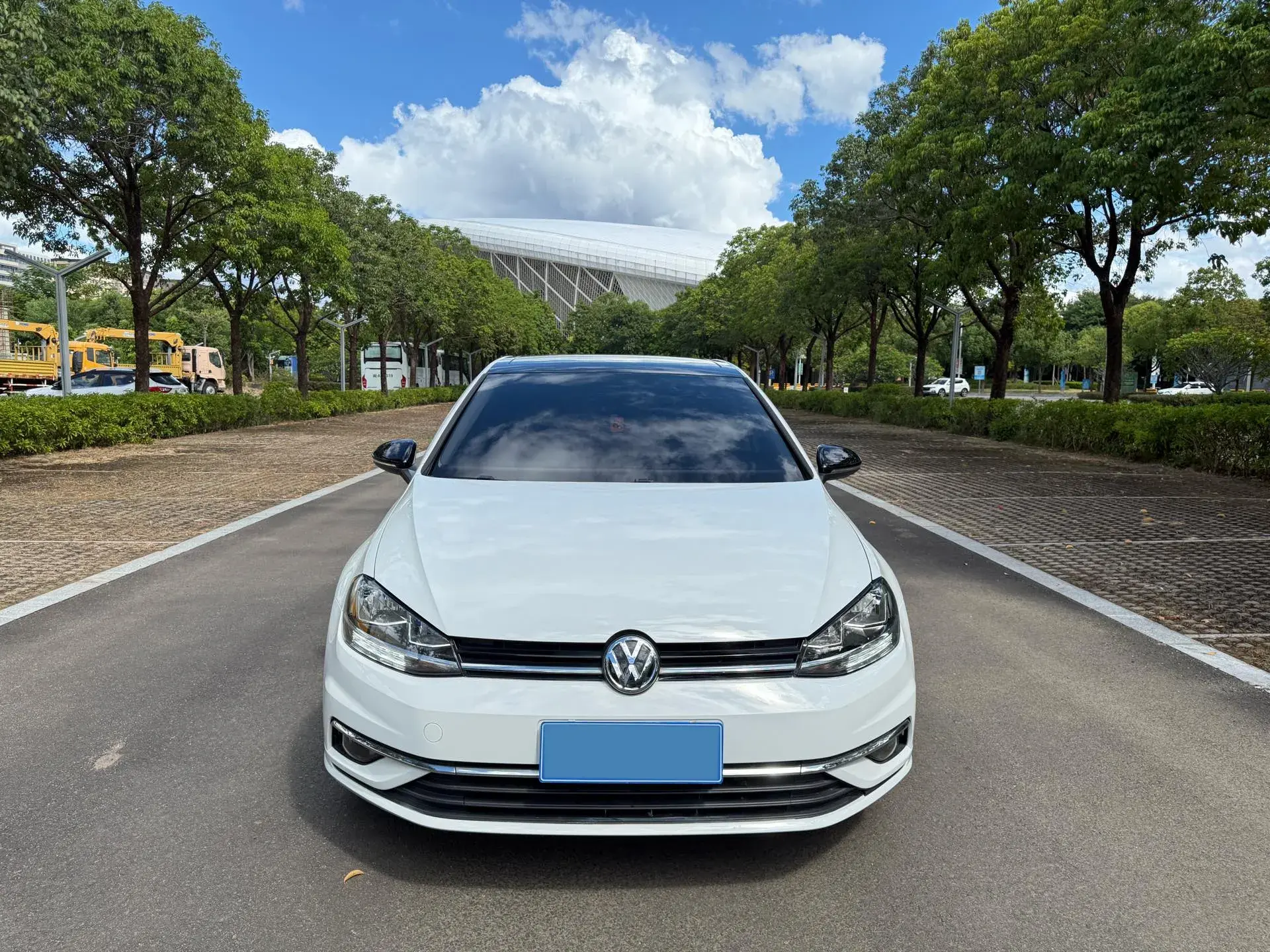 2018 VOLKSWAGEN GOLF thumbnail 2