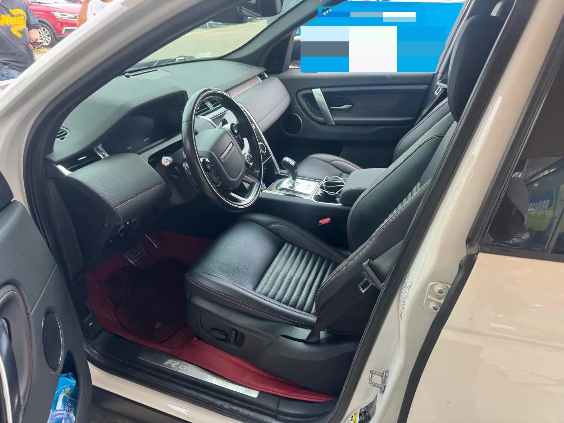 2020 LAND ROVER thumbnail 3