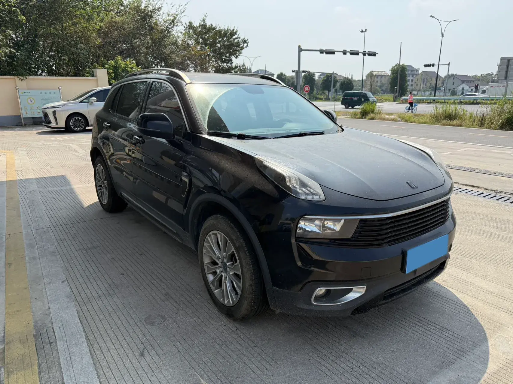 2018 LYNK&CO 01 thumbnail 2