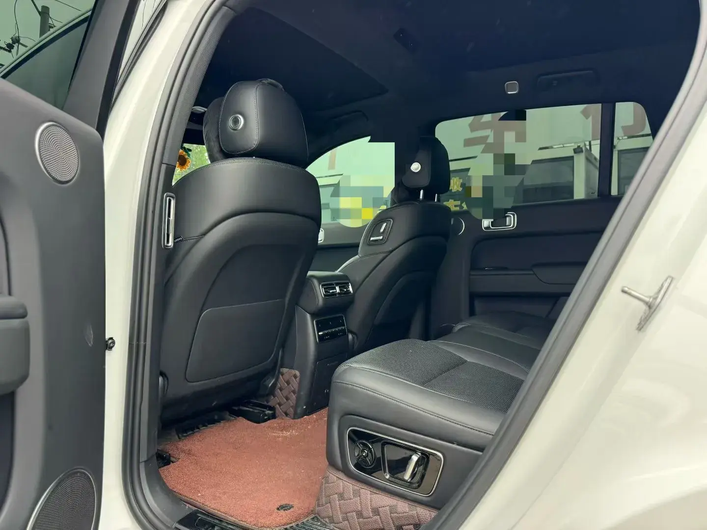 2023 LI L7 thumbnail 4