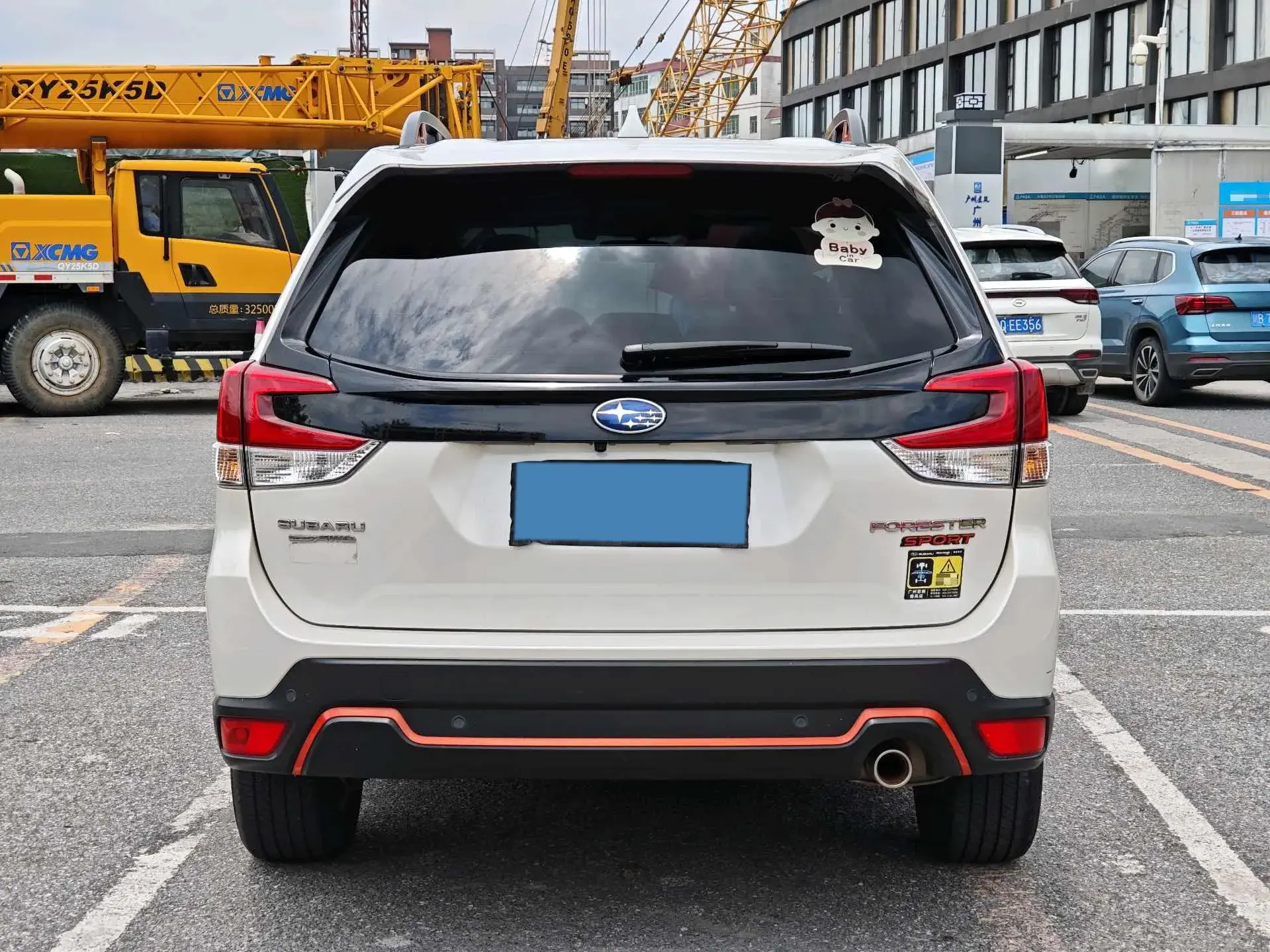 2021 SUBARU FORESTER thumbnail 4