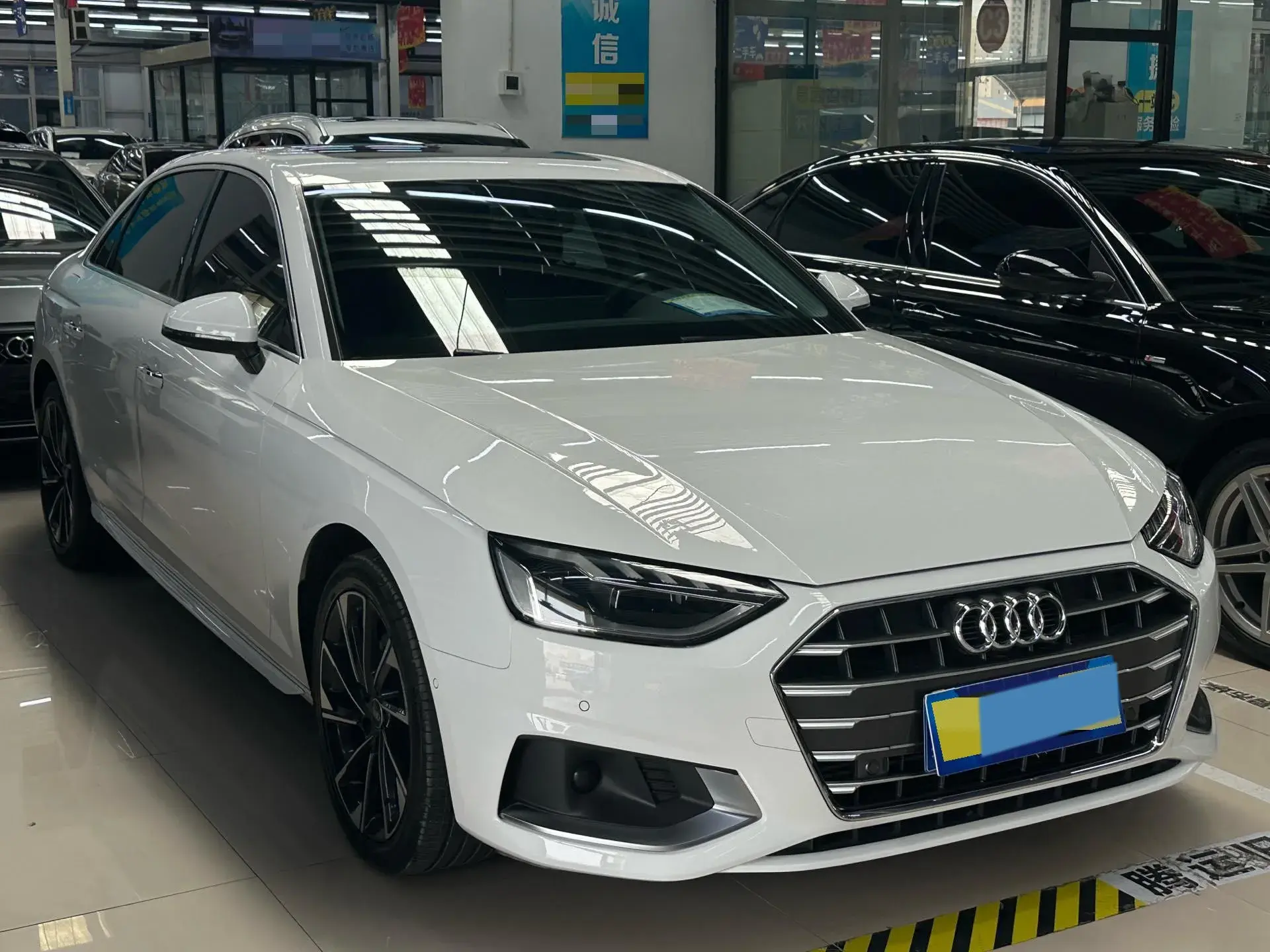 2020 AUDI A4L thumbnail 3