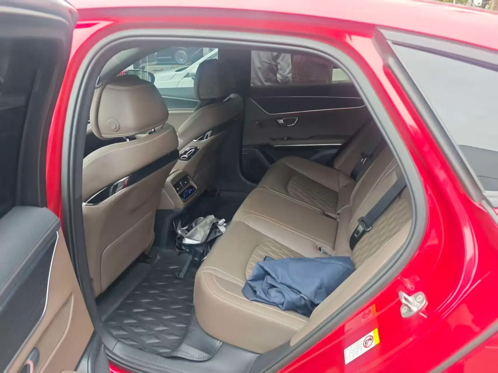 2020 BYD HAN thumbnail 2