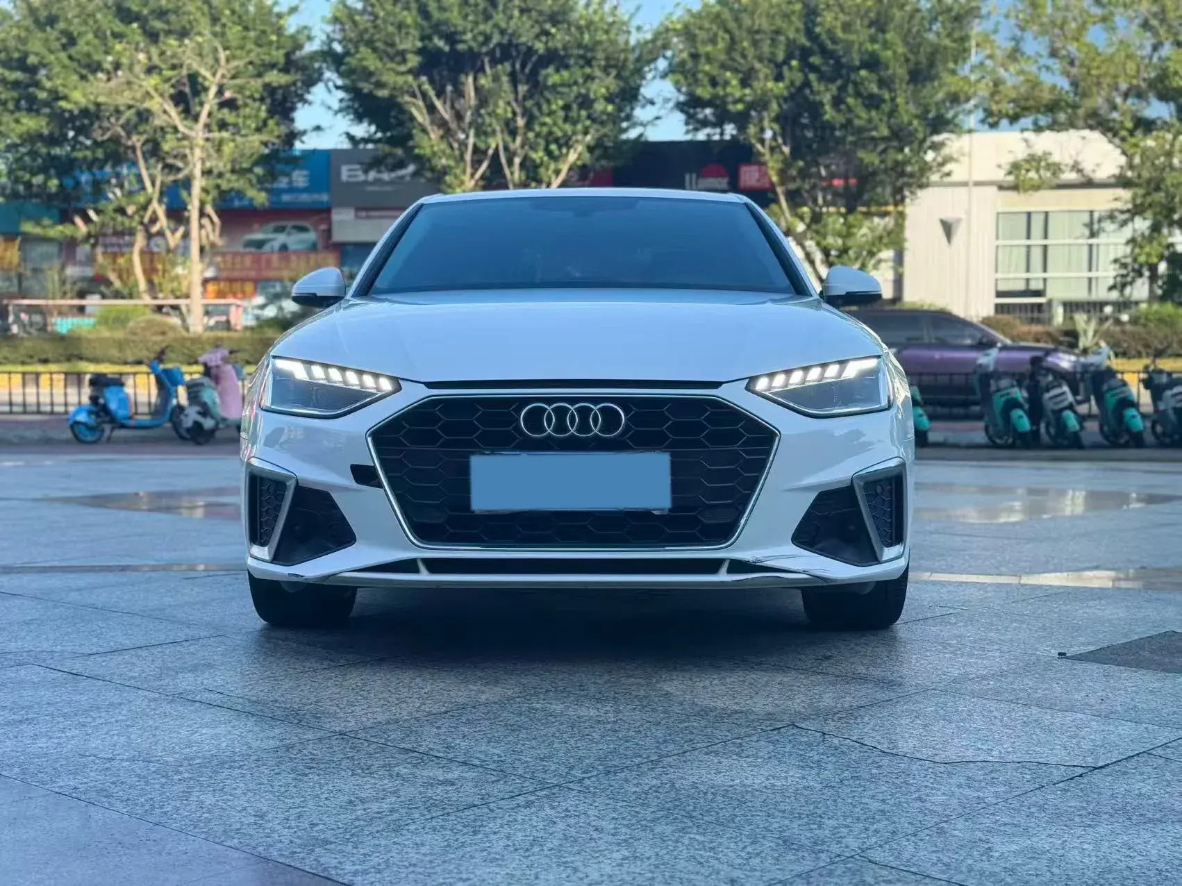 2021 AUDI A4L thumbnail 2