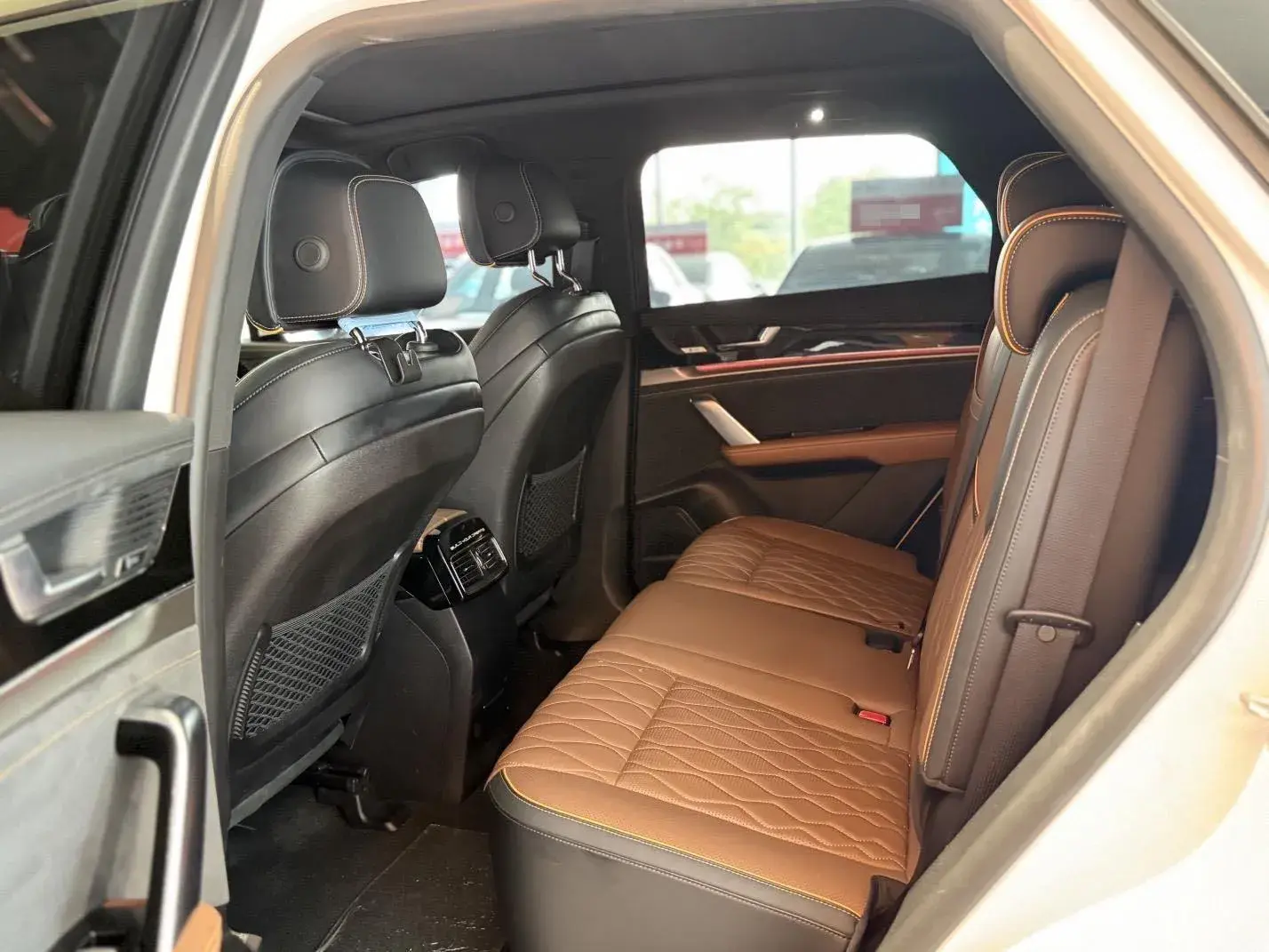 2021 BYD TANG thumbnail 3