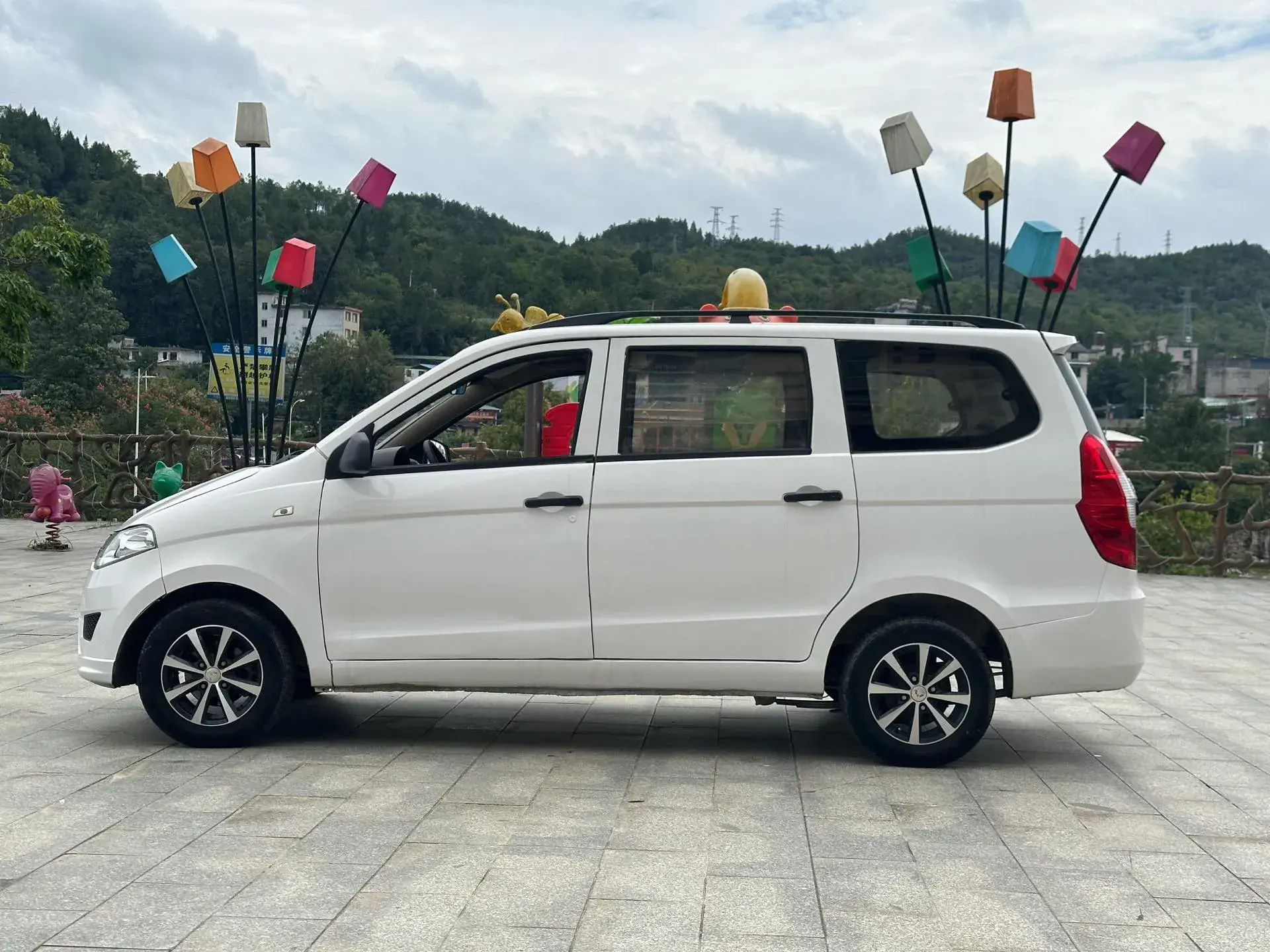 2018 WULING HONGGUANG thumbnail 3