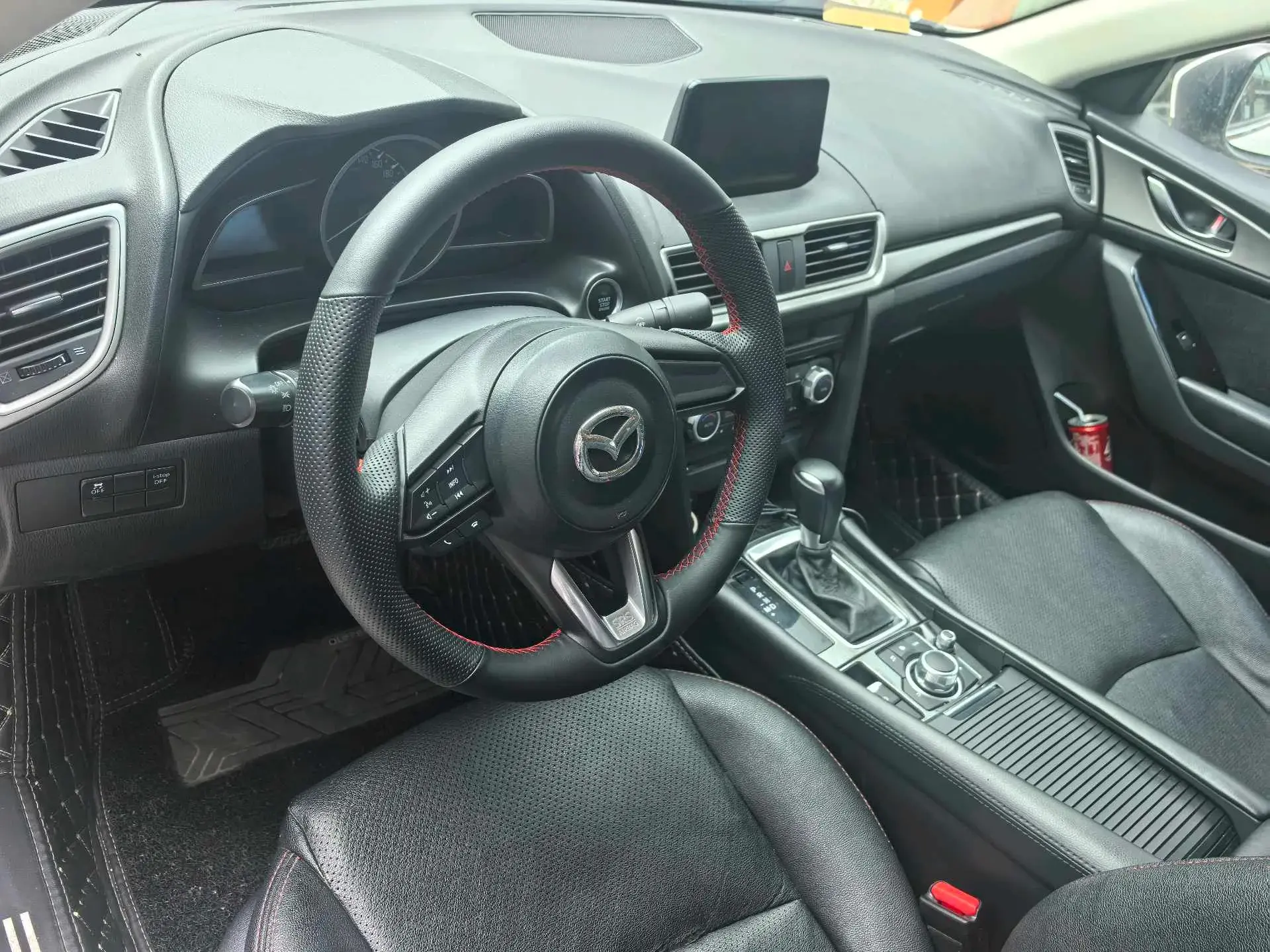 2017 MAZDA 3 thumbnail 4