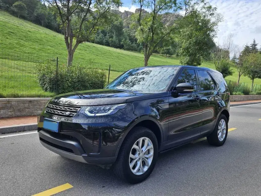 2019 LAND ROVER view 1