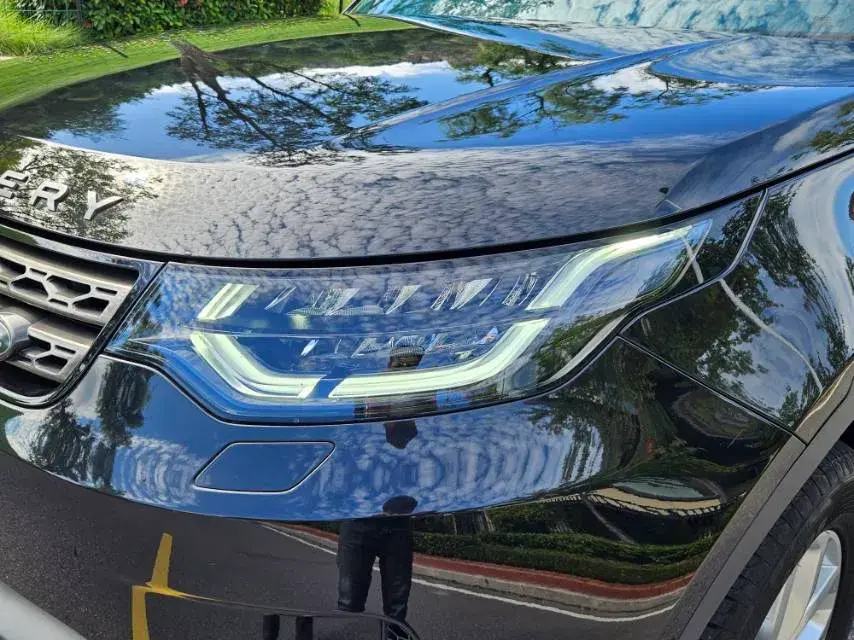 2019 LAND ROVER thumbnail 4