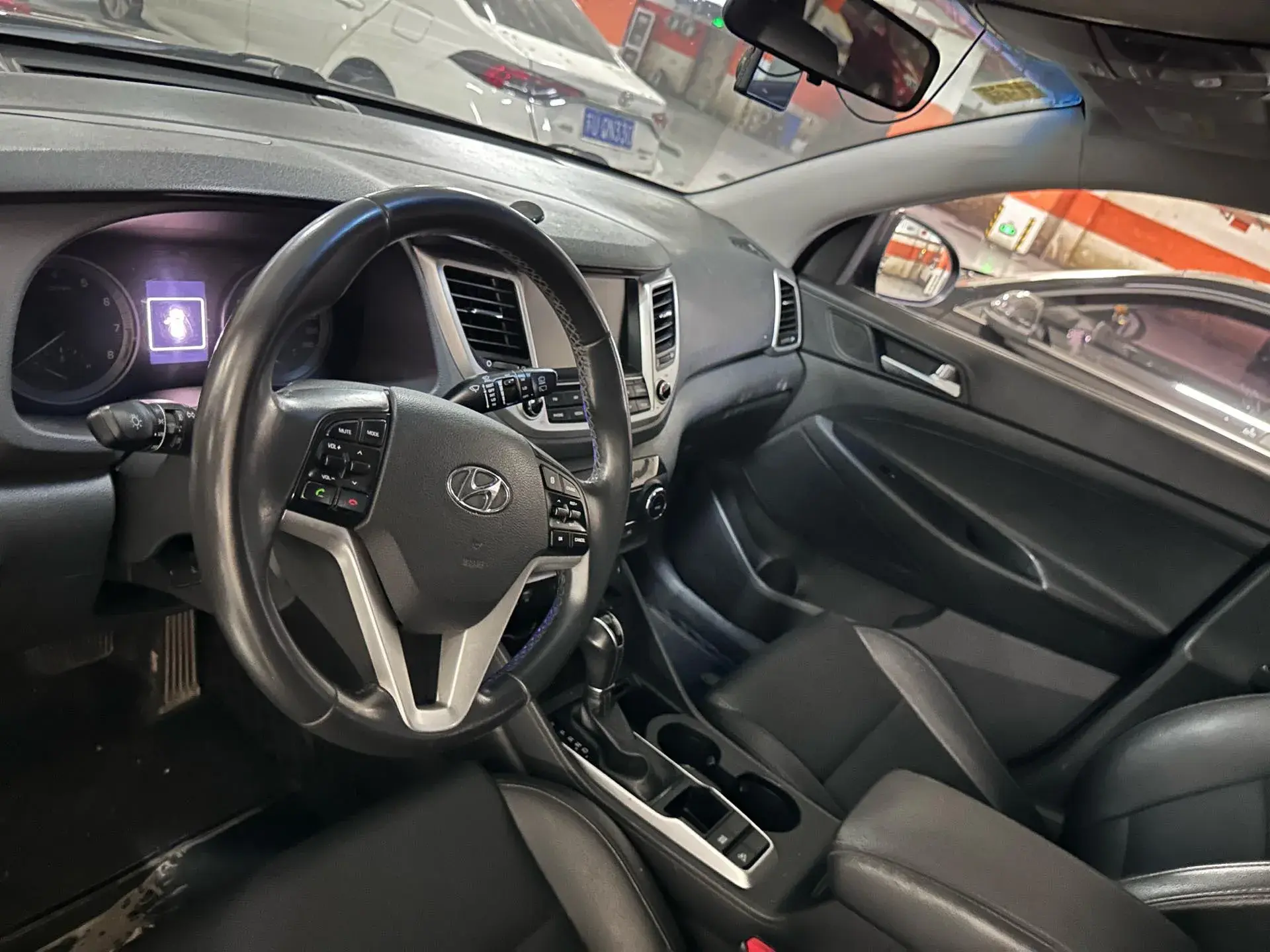 2018 HYUNDAI TUCSON thumbnail 4