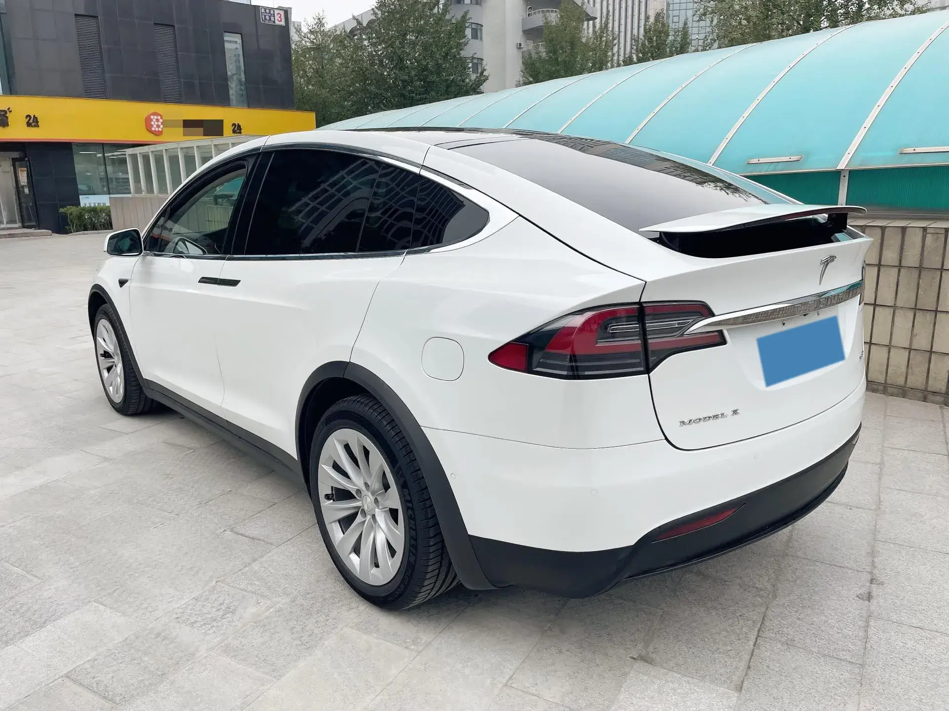 2017 TESLA MODEL thumbnail 3